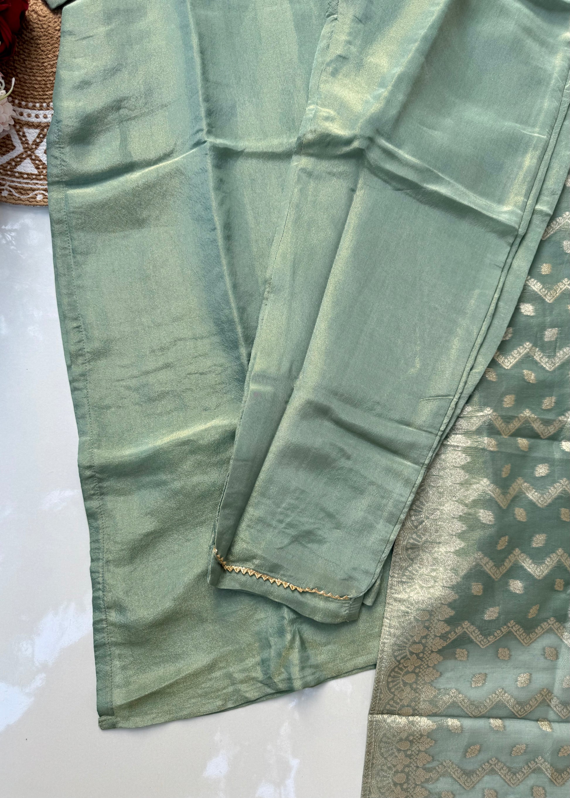 “Naayaab” Premium Tissue silk handcrafted kurta set