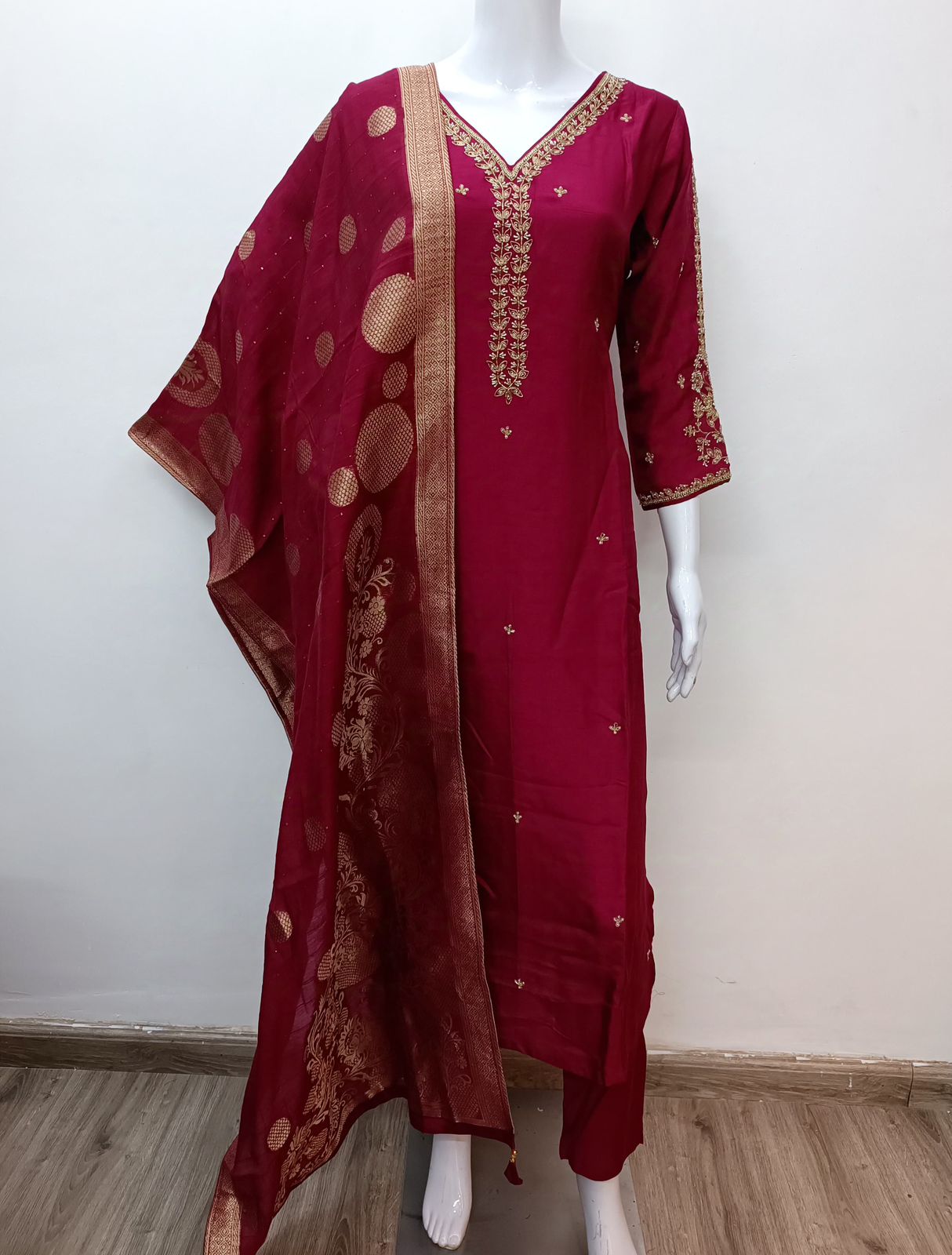 “ QAREENA” Latest handwork dola silk kurti bottom with banarsi dupatta set