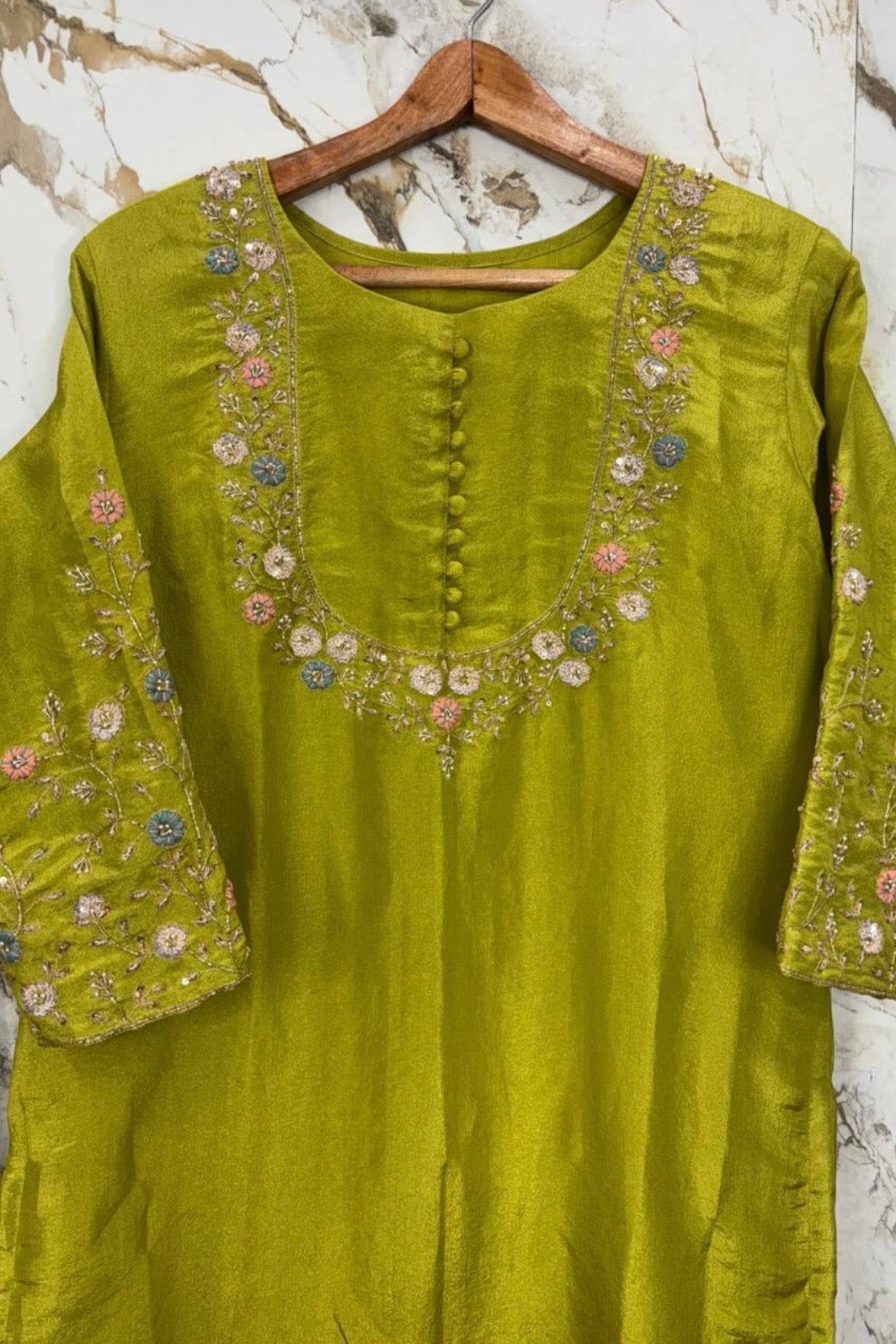 “Naayaab” Premium Tissue silk handcrafted kurta set