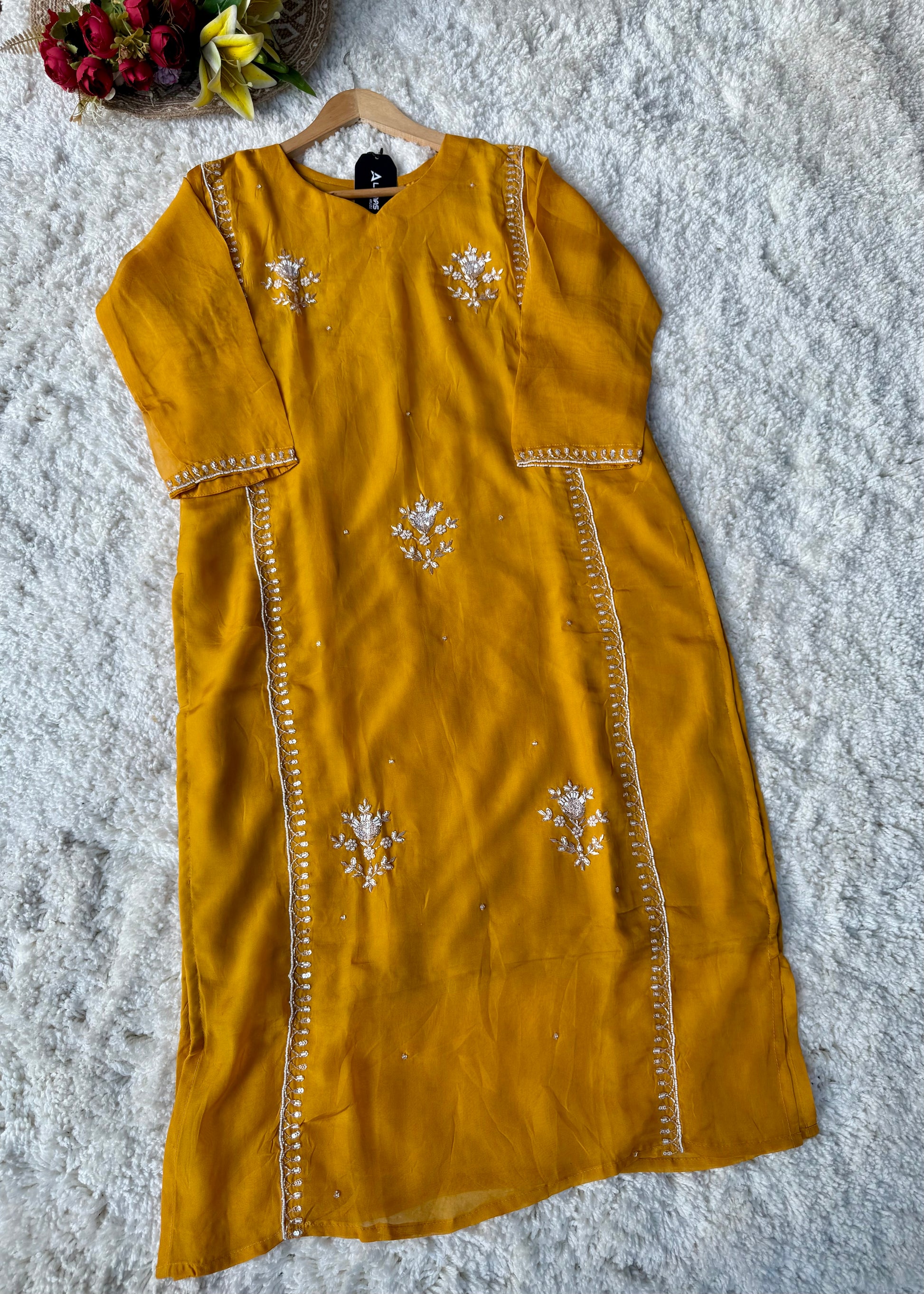 “Ujjwal” Trending Organza Viscose Suit set 🛍️