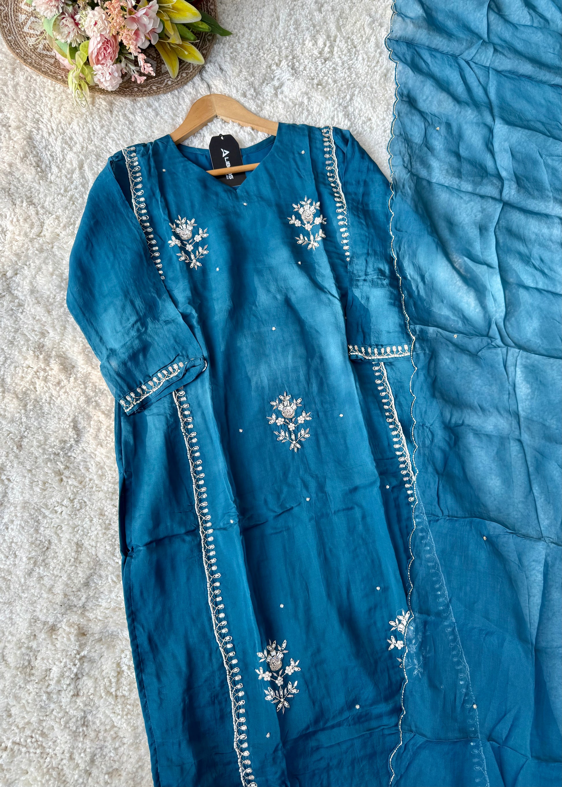 “Ujjwal” Trending Organza Viscose Suit set 🛍️