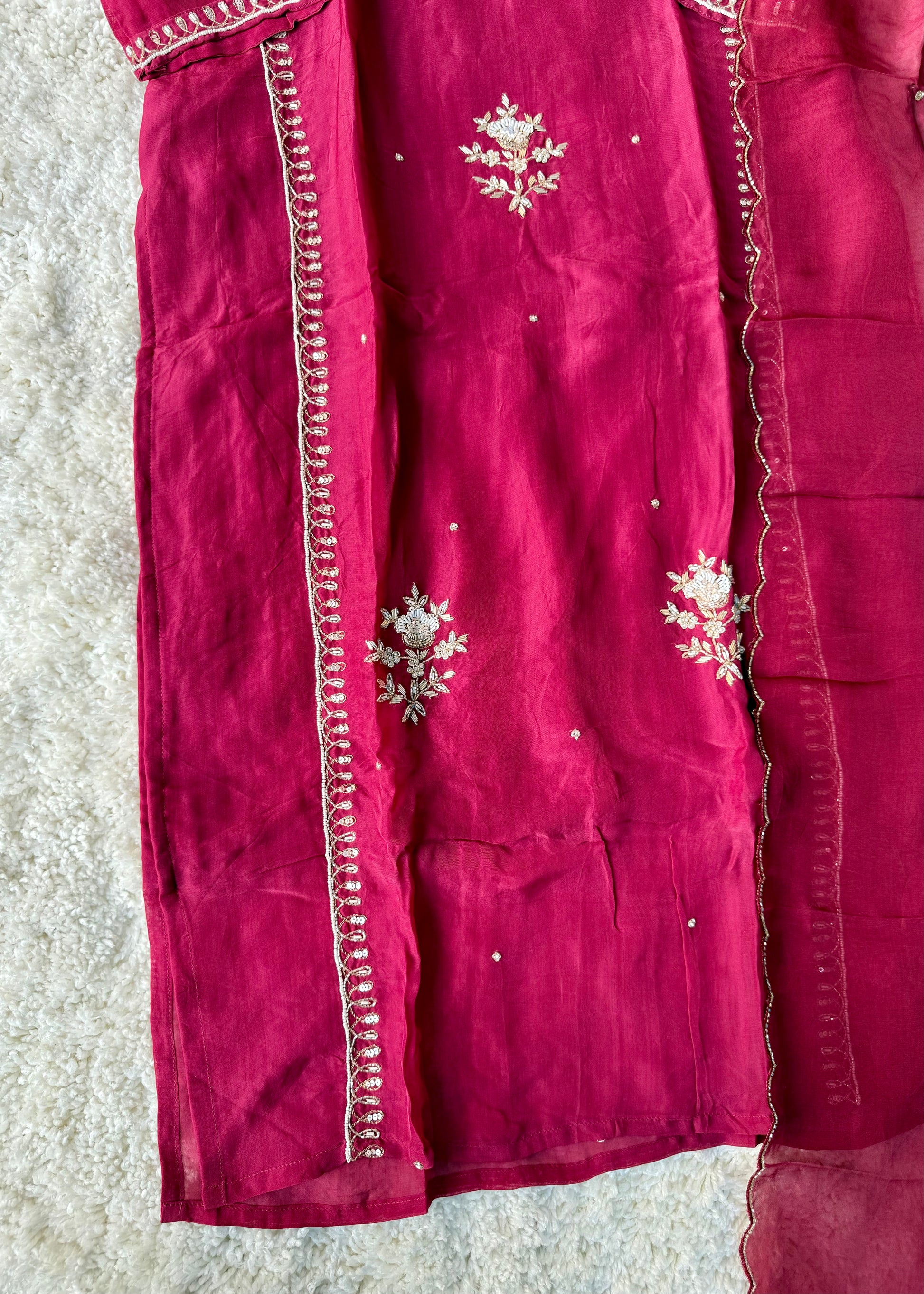 “Ujjwal” Trending Organza Viscose Suit set 🛍️