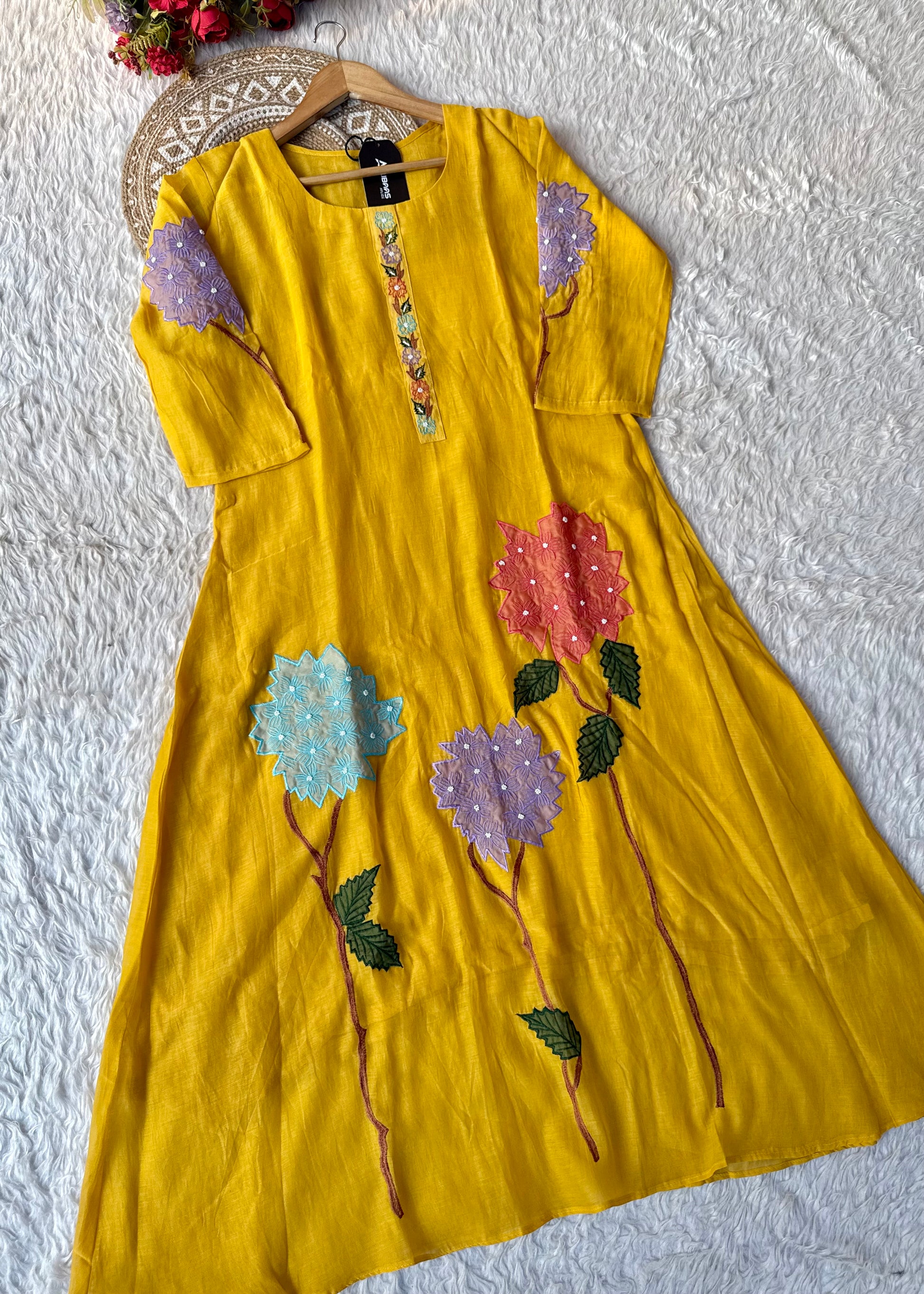 “Gulshan” Gul-E-Noor Banarsi Mul Chanderi A-Line Kurta Set