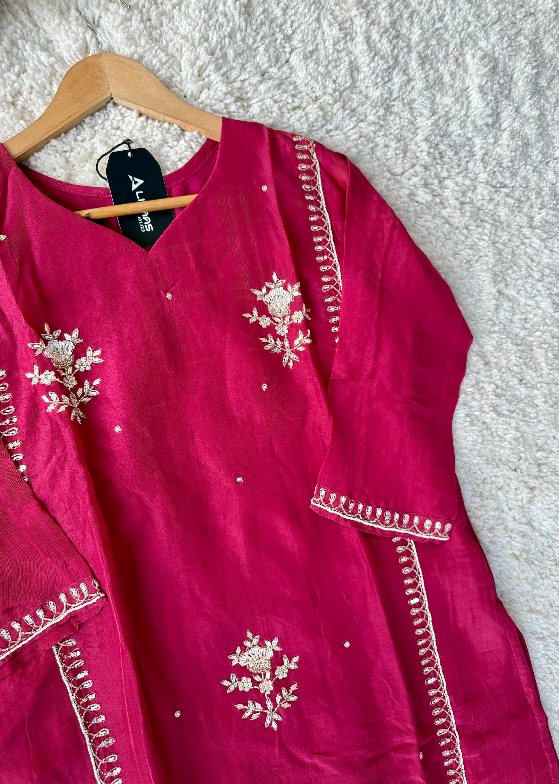 “Ujjwal” Trending Organza Viscose Suit set 🛍️