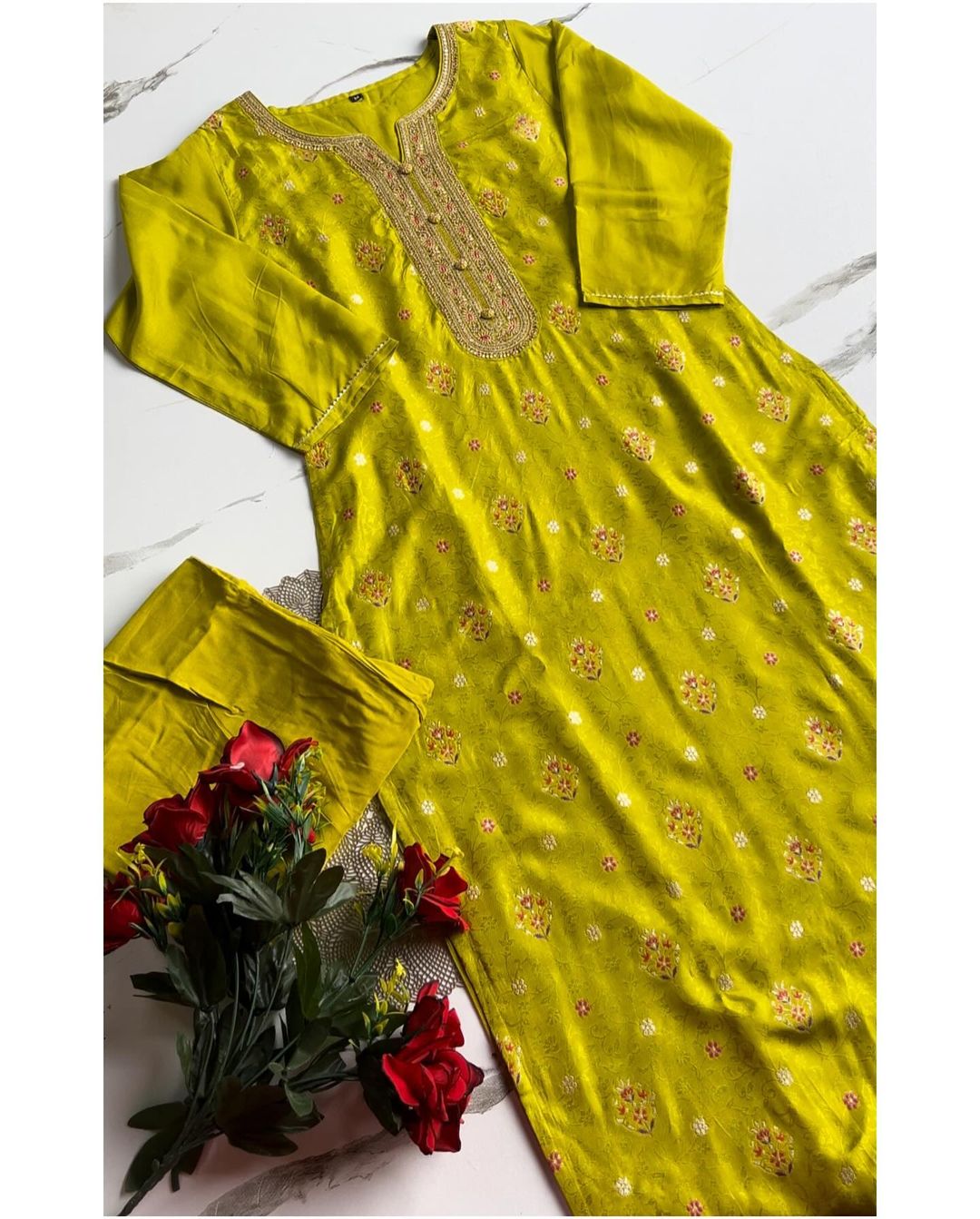 “ KARISHMA” Jacquard silk kurta bottom with dupatta set