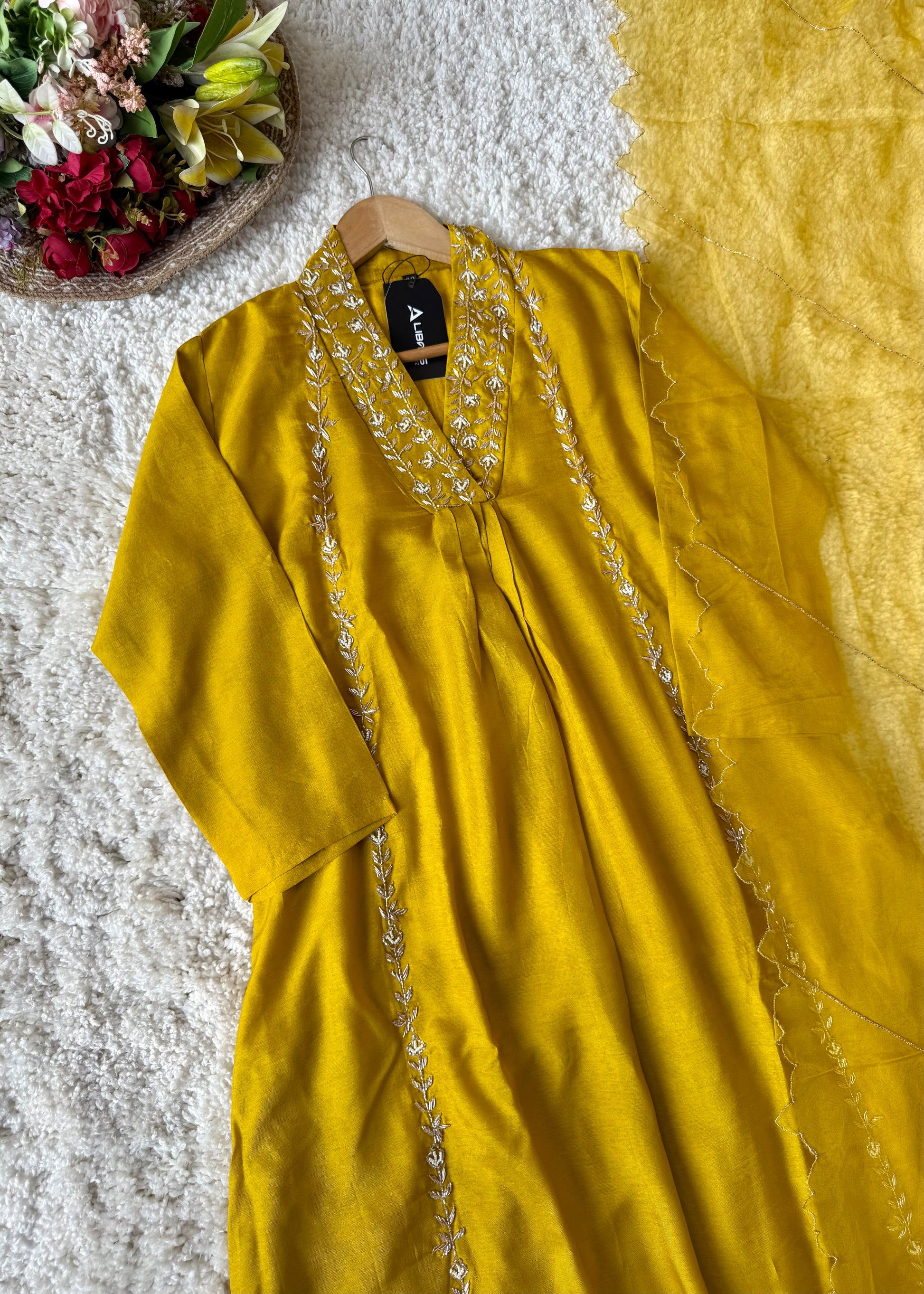 “Eira” Heavy handwork Dola silk A line kurti set 🛍️