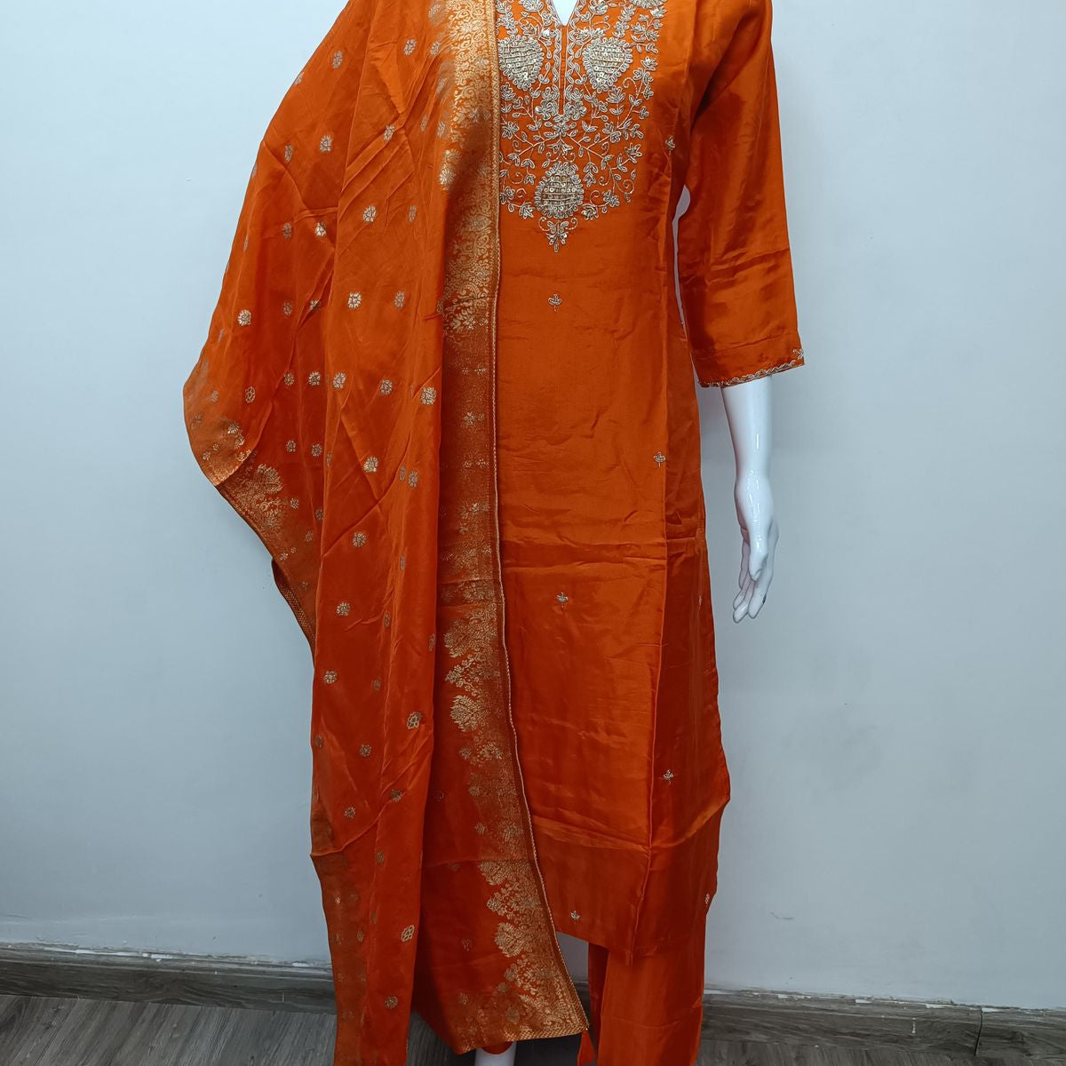 "Safiina" Beautiful orange shade dola silk kurti bottom with dupatta set 🛍️