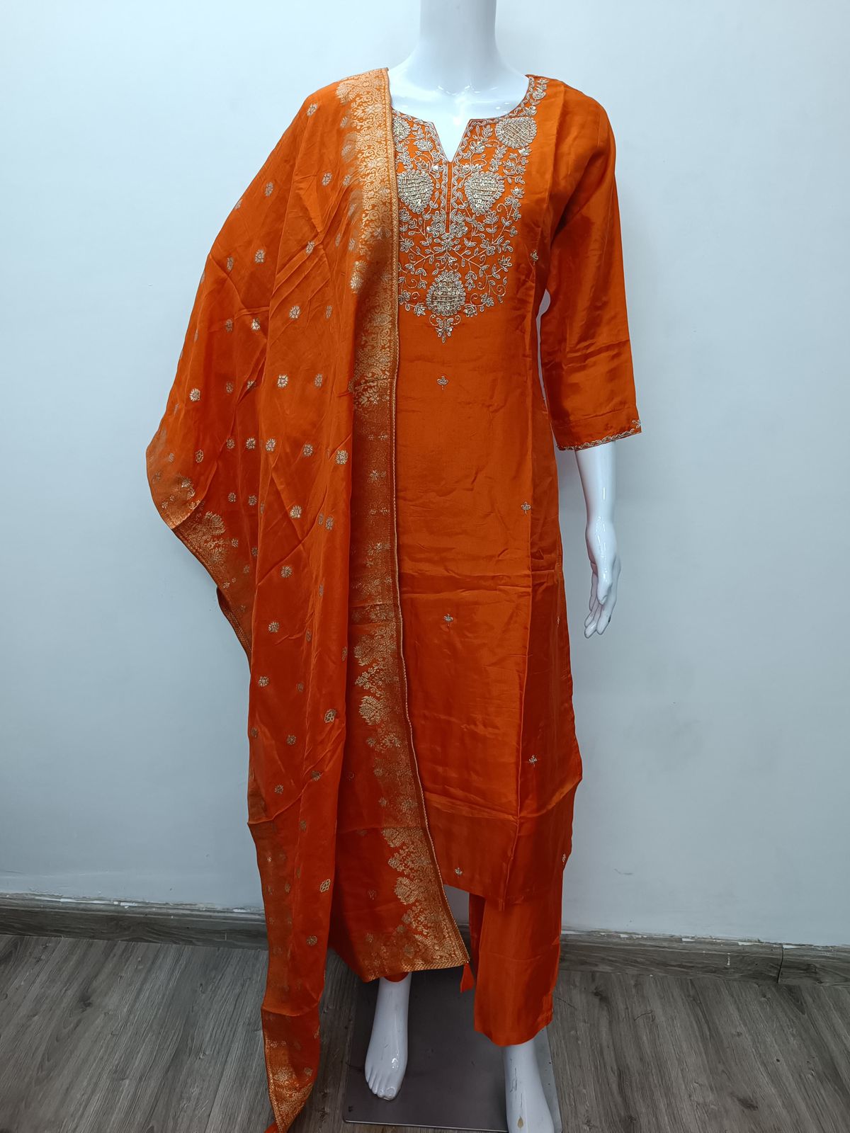 "Safiina" Beautiful orange shade dola silk kurti bottom with dupatta set 🛍️