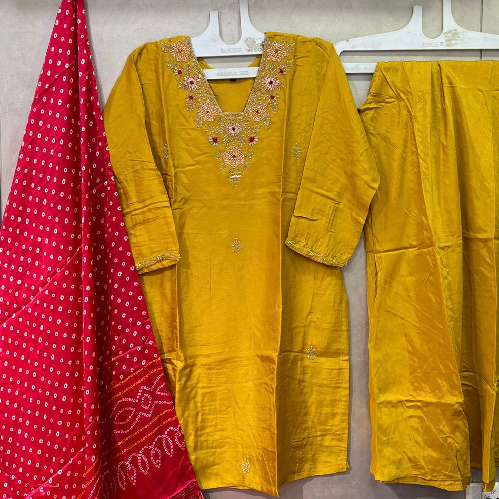 “Larzish” Handcuffed dola silk kurta bottom with dupatta set