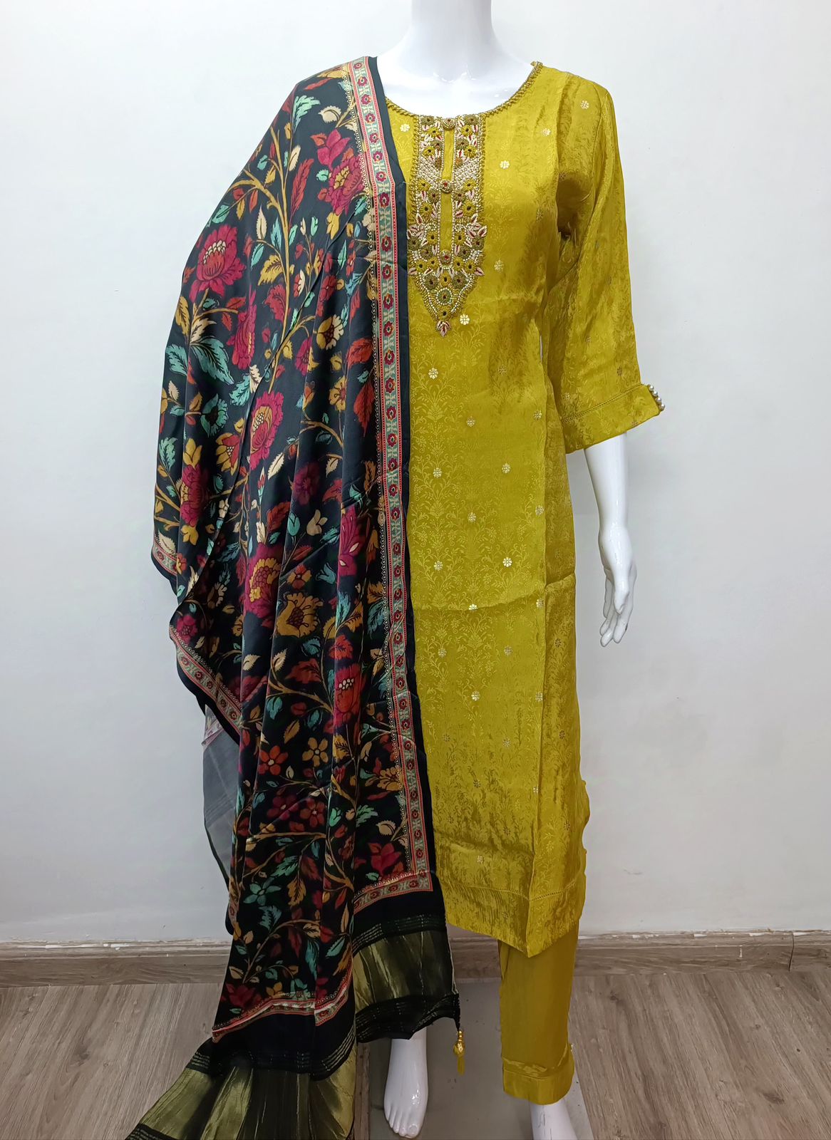 “ Maqaam” Jacquard silk kurta bottom with dupatta set