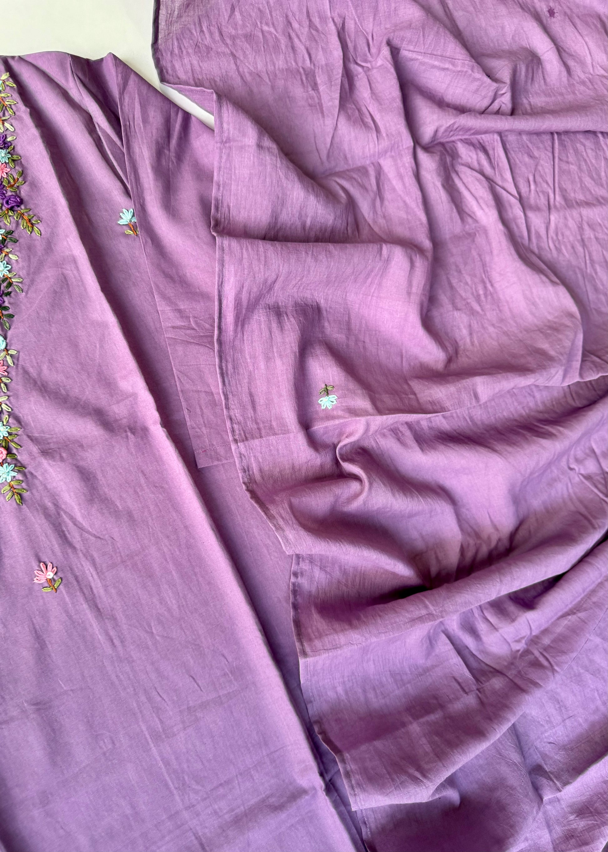 “Avnika” Premium cotton thread work kurta set