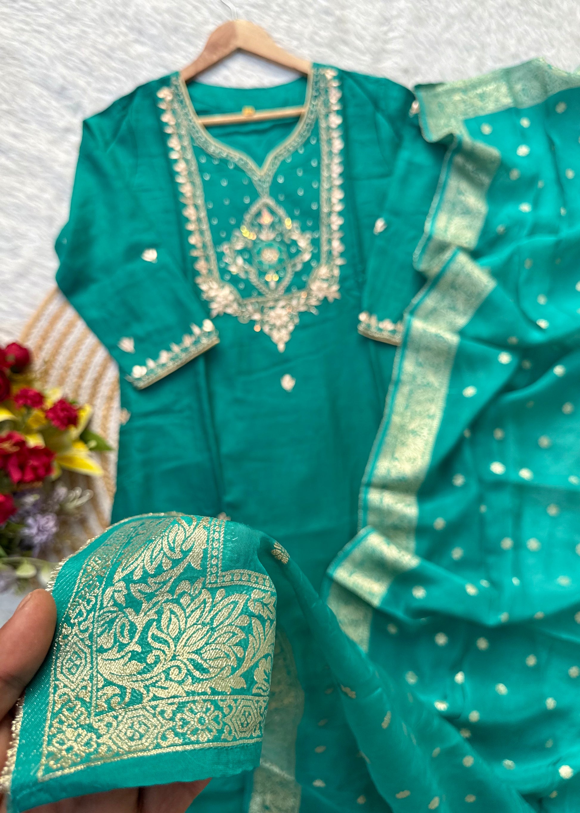 “RIWAYAT” Premium festive wear Dola silk set 🛍️