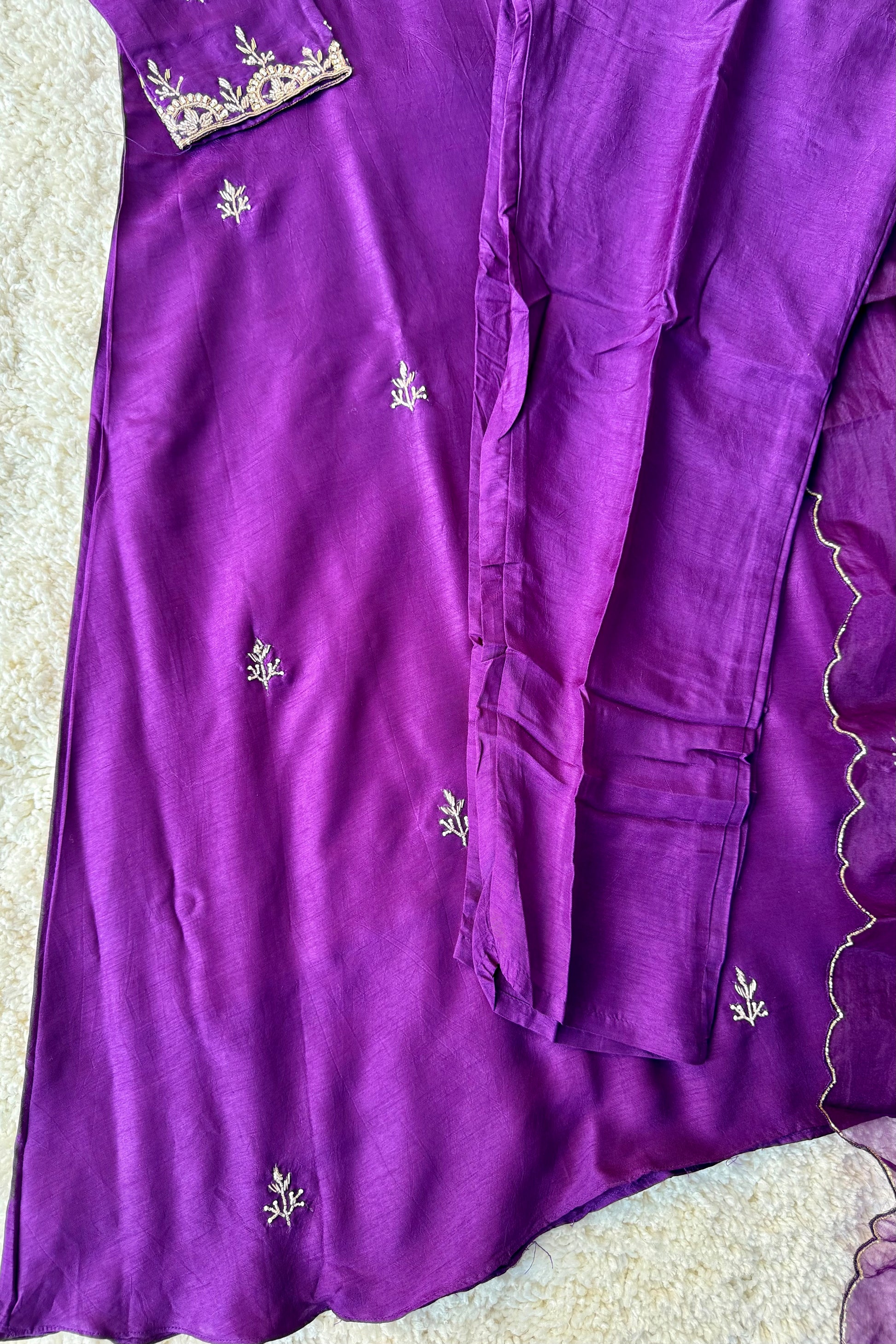 ✨ “Luxe – Premium Dola Silk Kurta Bottom Dupatta Set