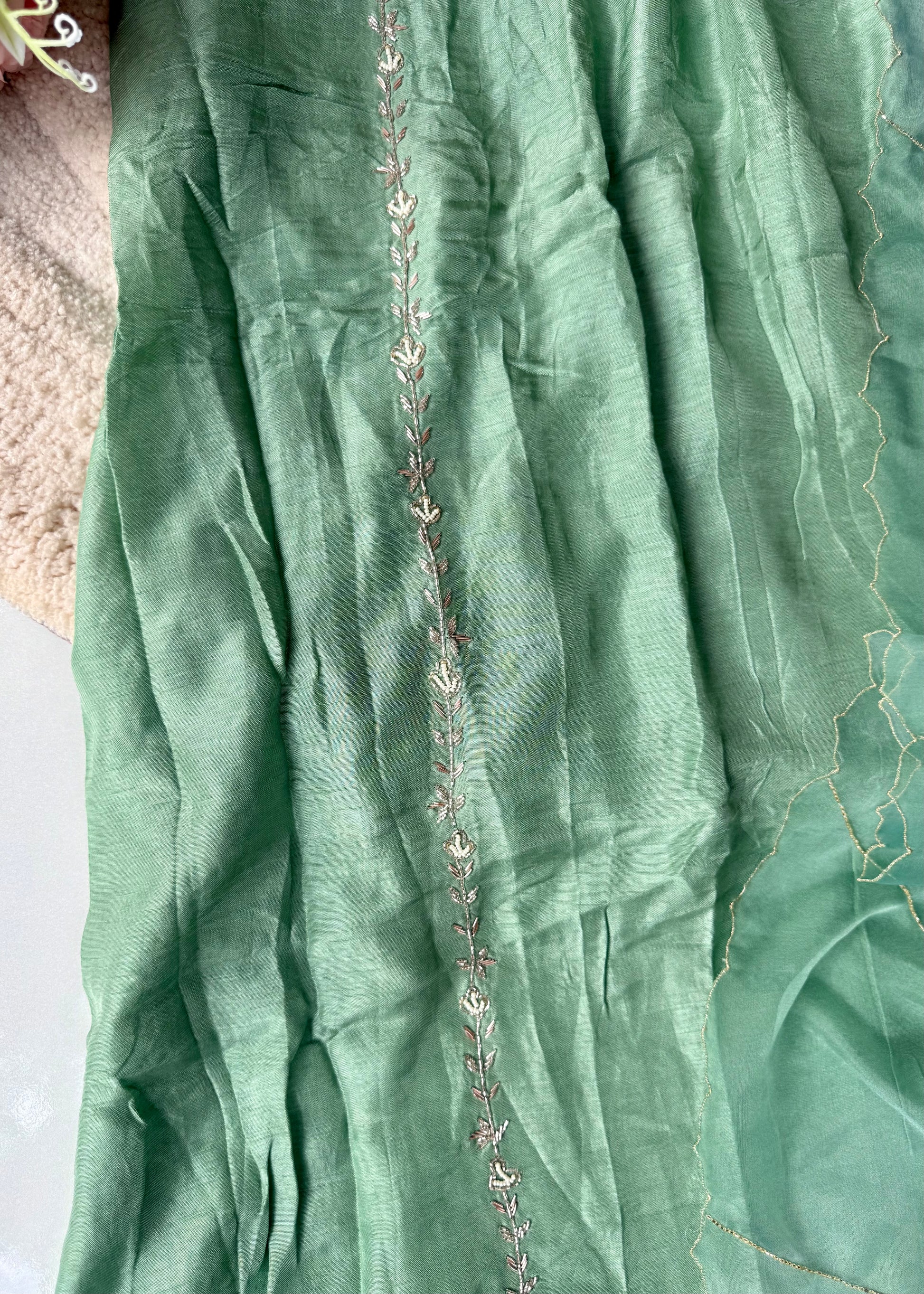 “Eira” Heavy handwork Dola silk A line kurti set 🛍️