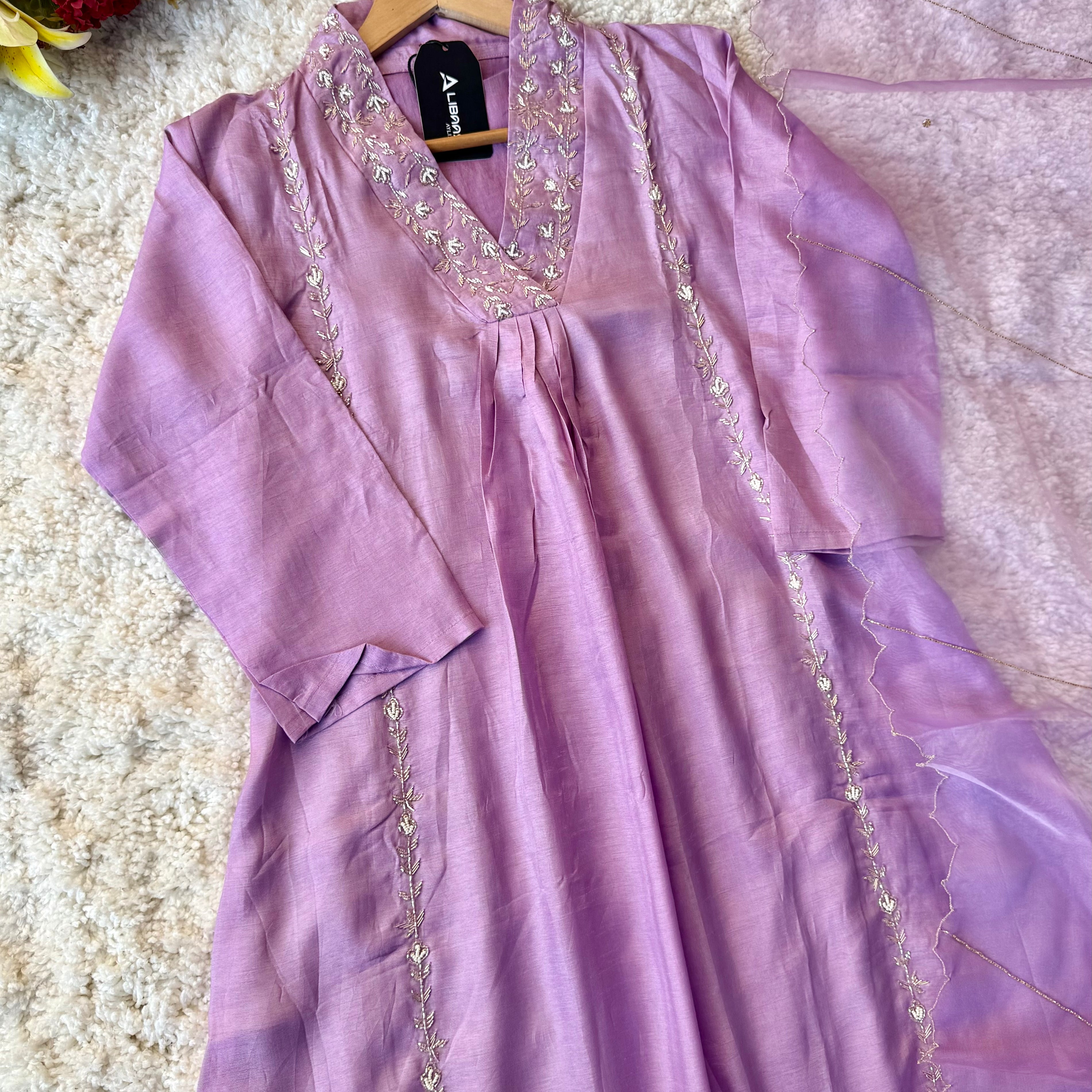 “Eira” Heavy handwork Dola silk A line kurti set 🛍️