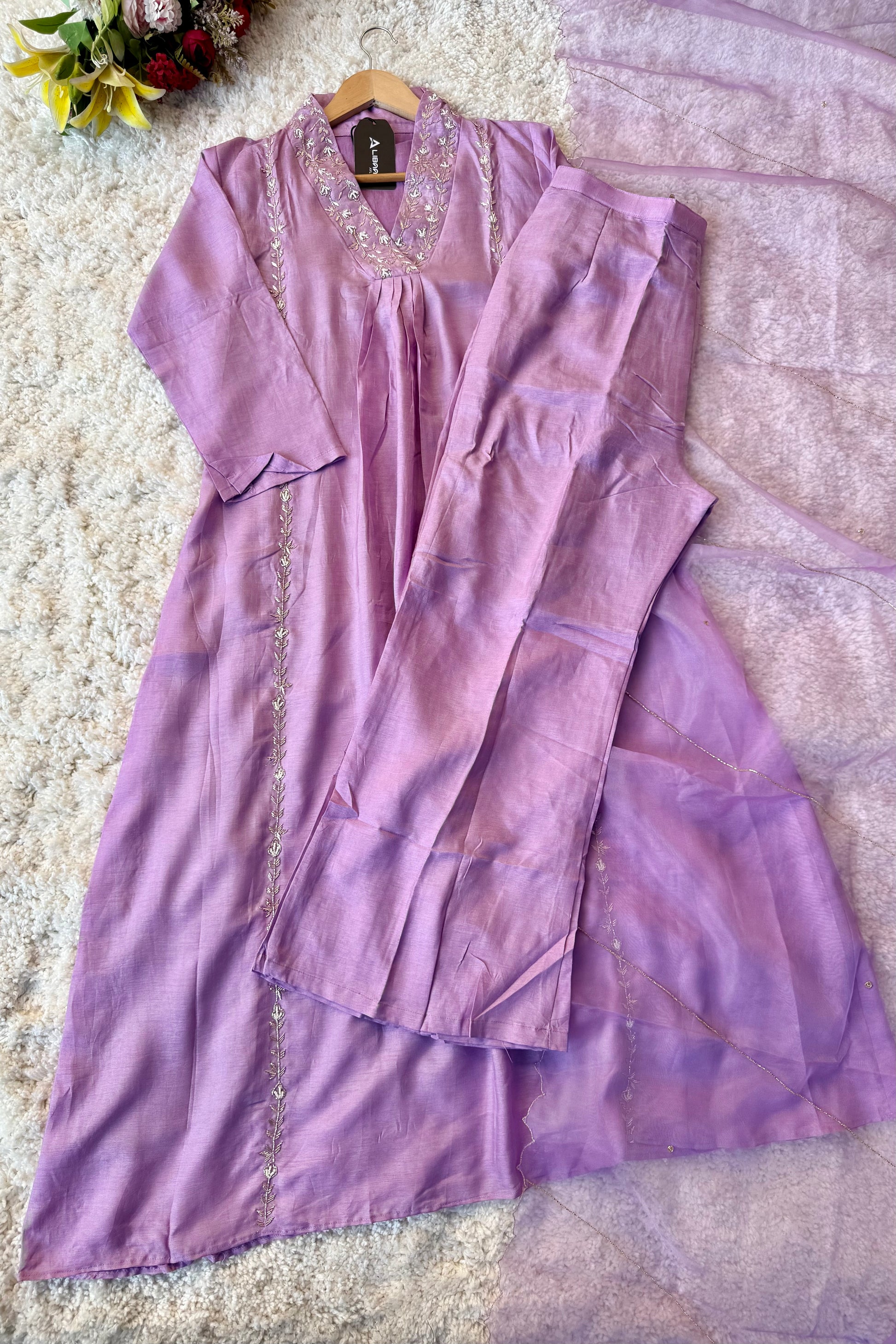 “Eira” Heavy handwork Dola silk A line kurti set 🛍️