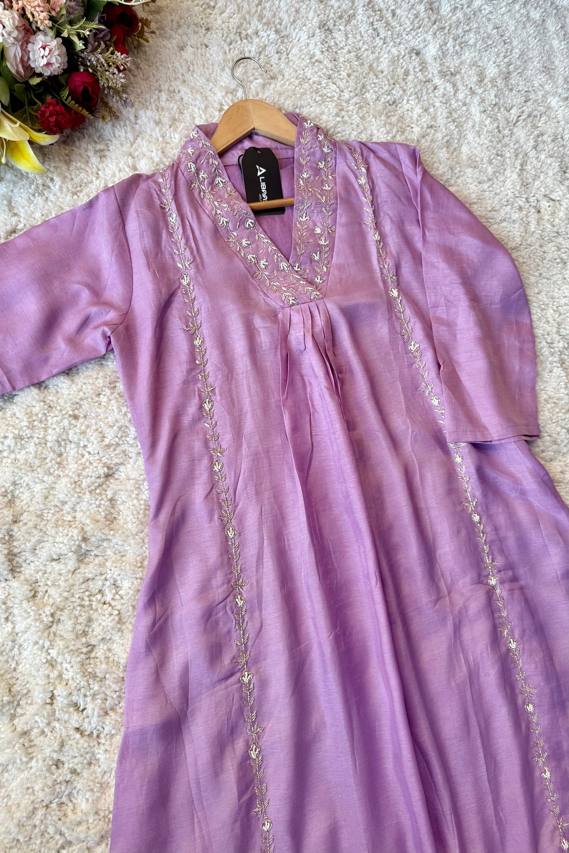 “Eira” Heavy handwork Dola silk A line kurti set 🛍️