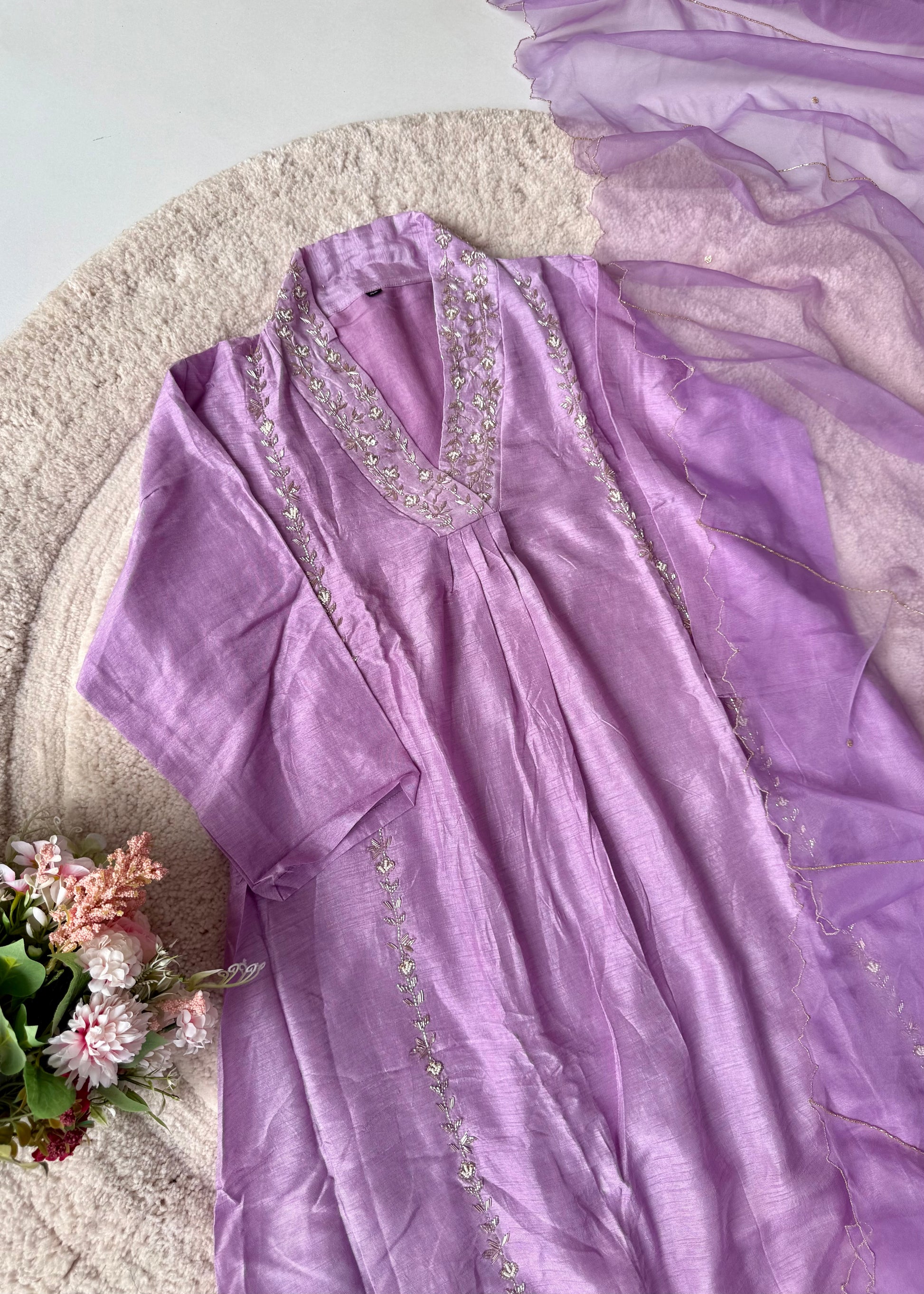 “Eira” Heavy handwork Dola silk A line kurti set 🛍️