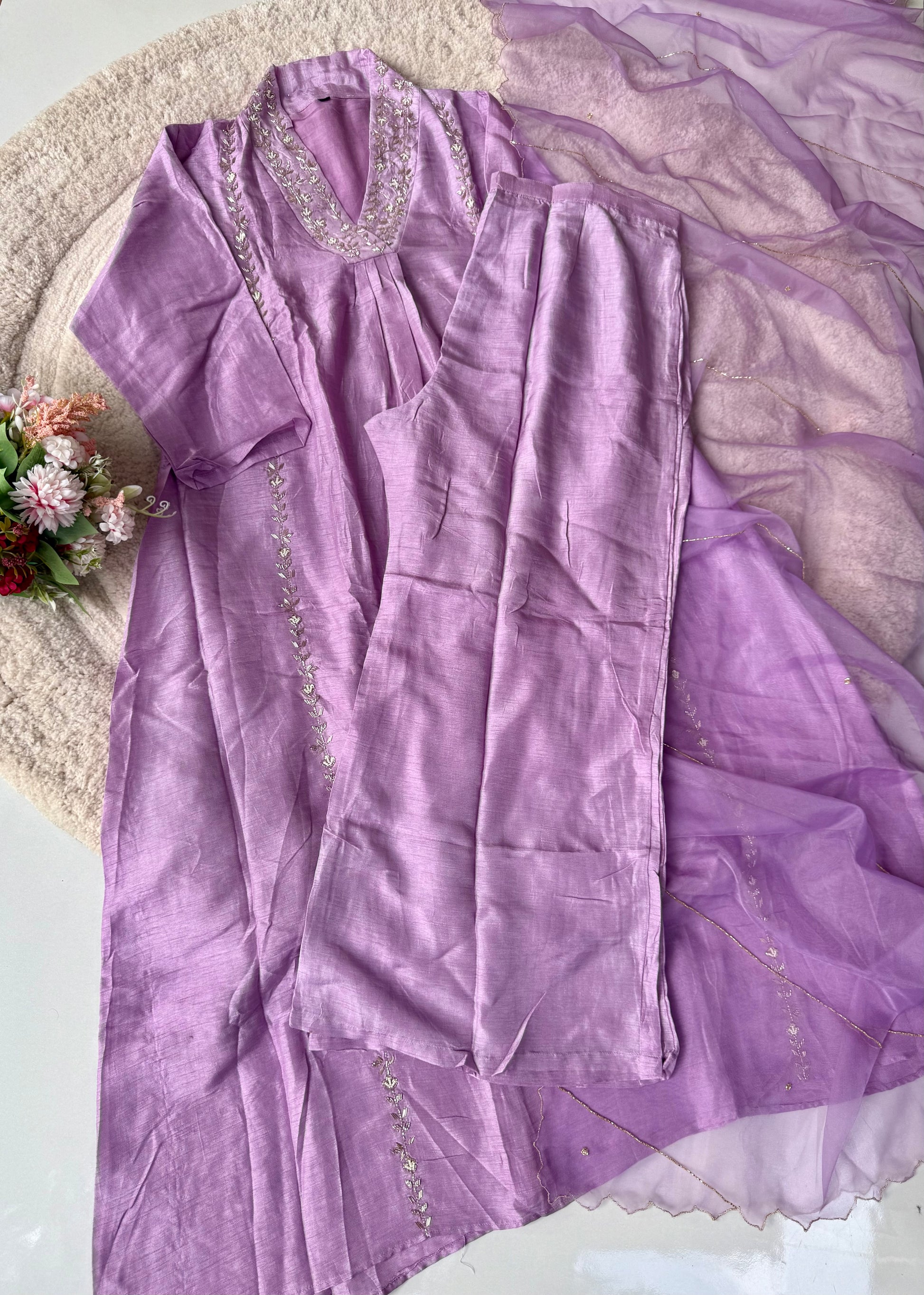 “Eira” Heavy handwork Dola silk A line kurti set 🛍️