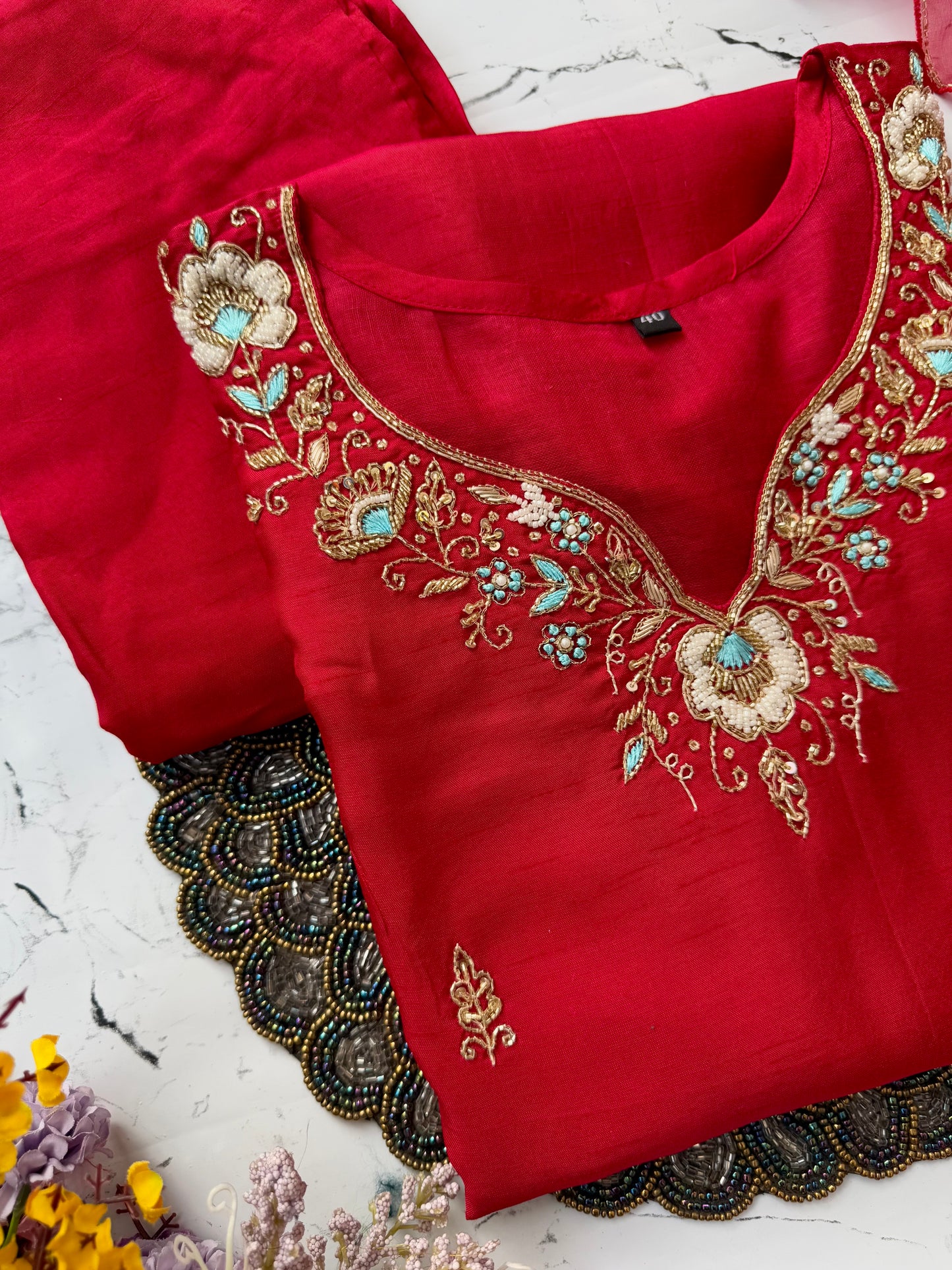 “Amaira” A very beautiful dola silk handwork set 🛍️