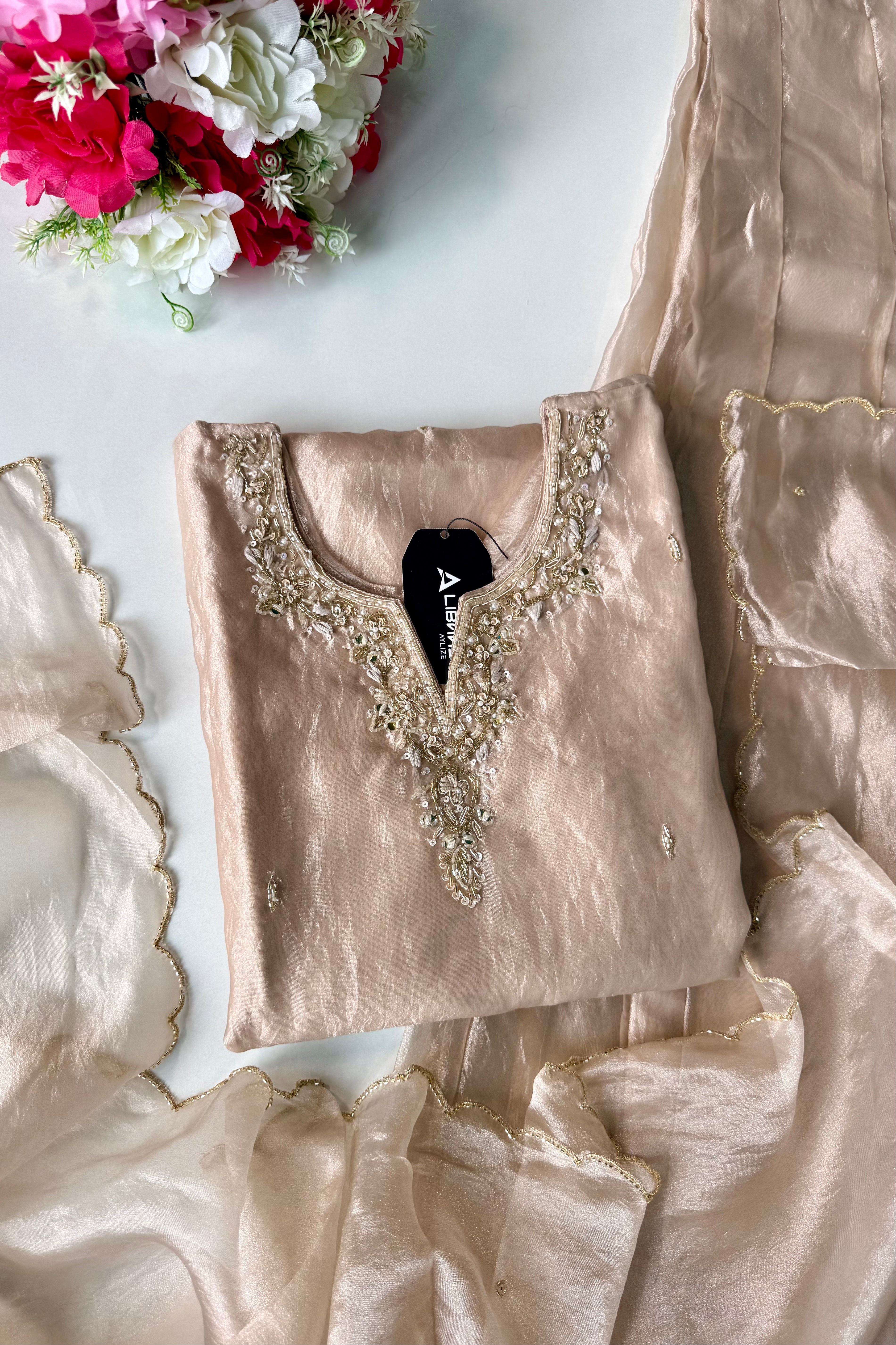 ✨Ruhani – Luxury Ivory Glass Tissue Divider Suit Set