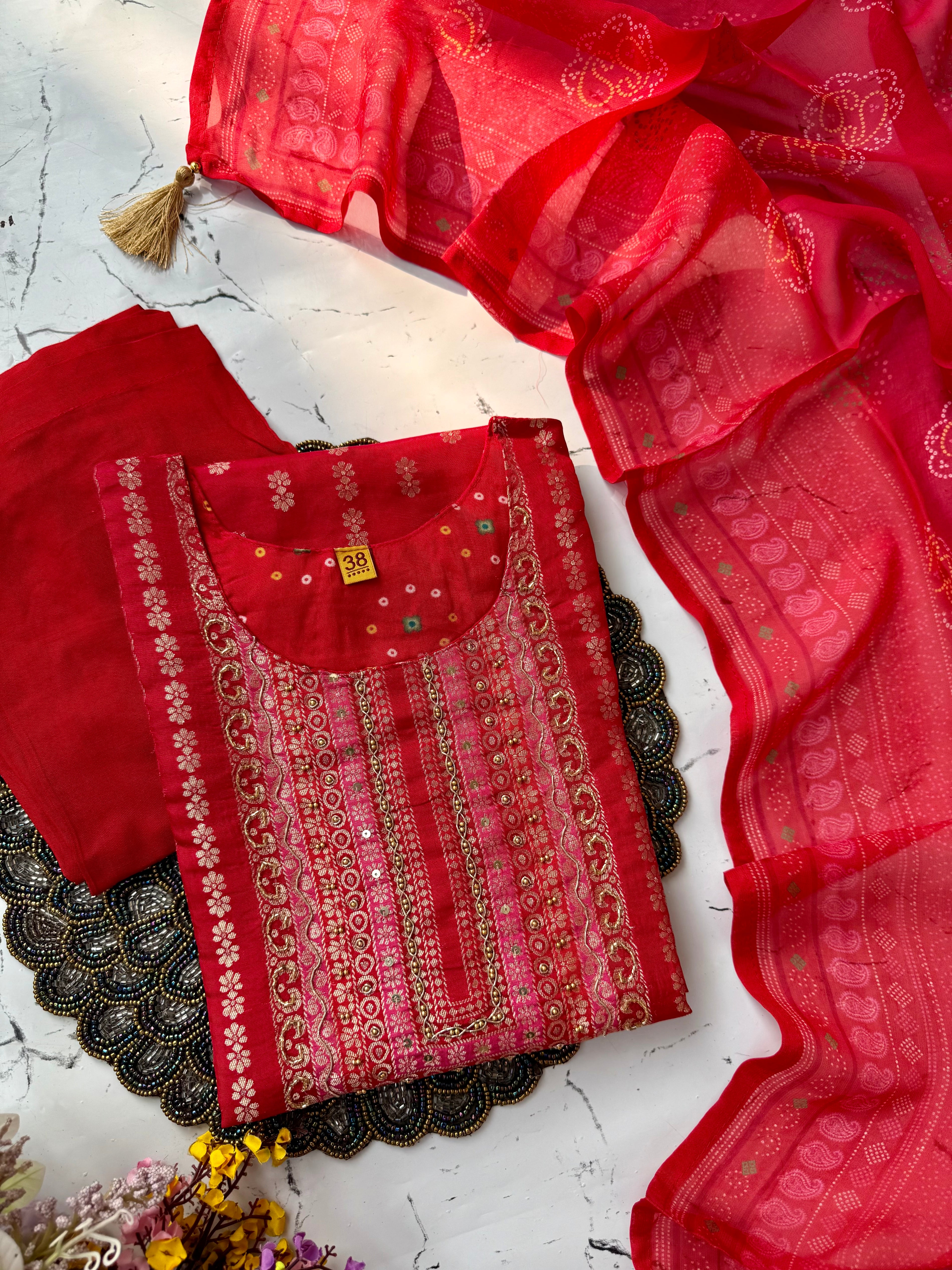 “Mustarab” Beautiful jacquard silk kurti pant with dupatta set 🛍️♥️