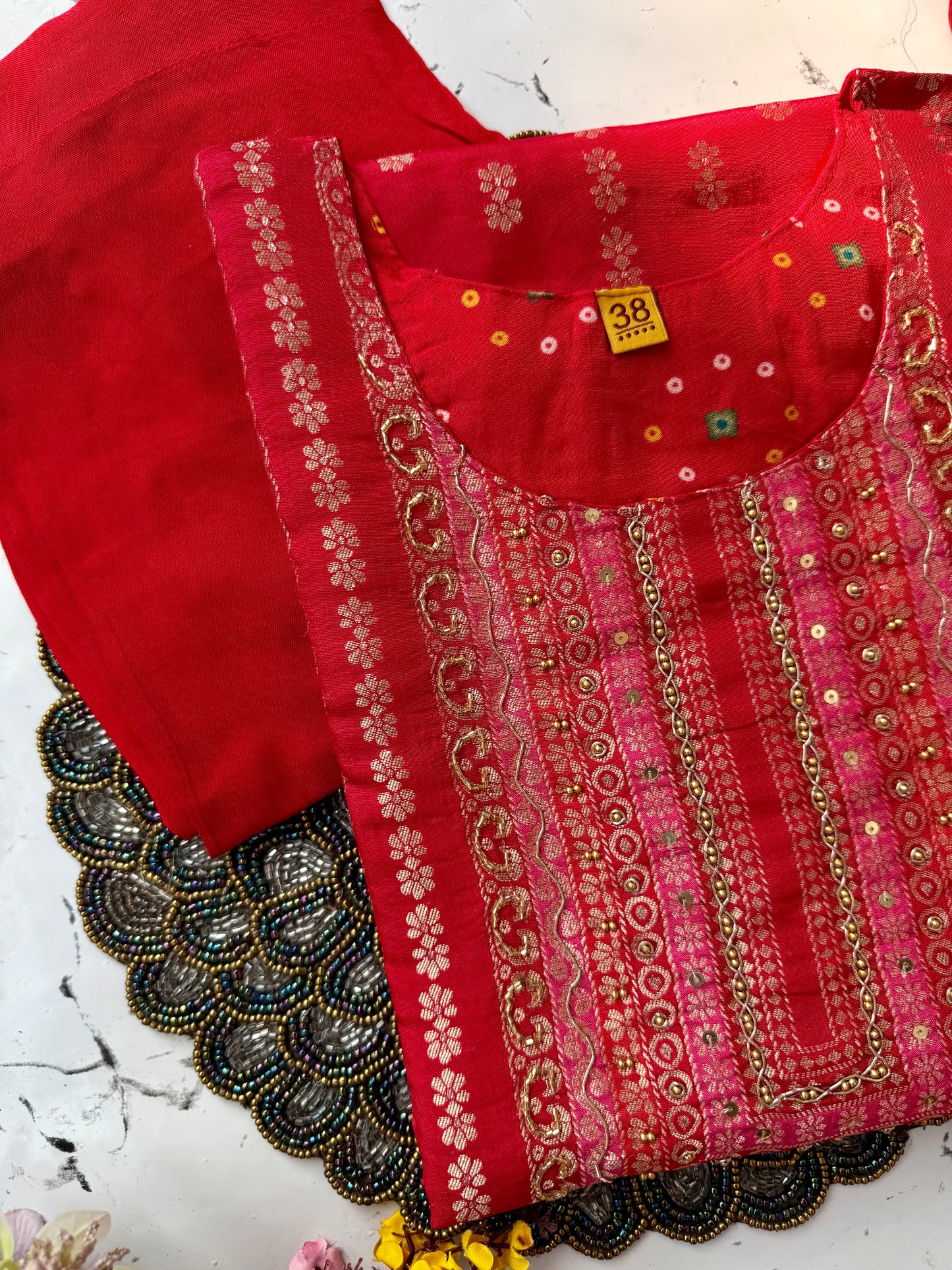 “Mustarab” Beautiful jacquard silk kurti pant with dupatta set 🛍️♥️