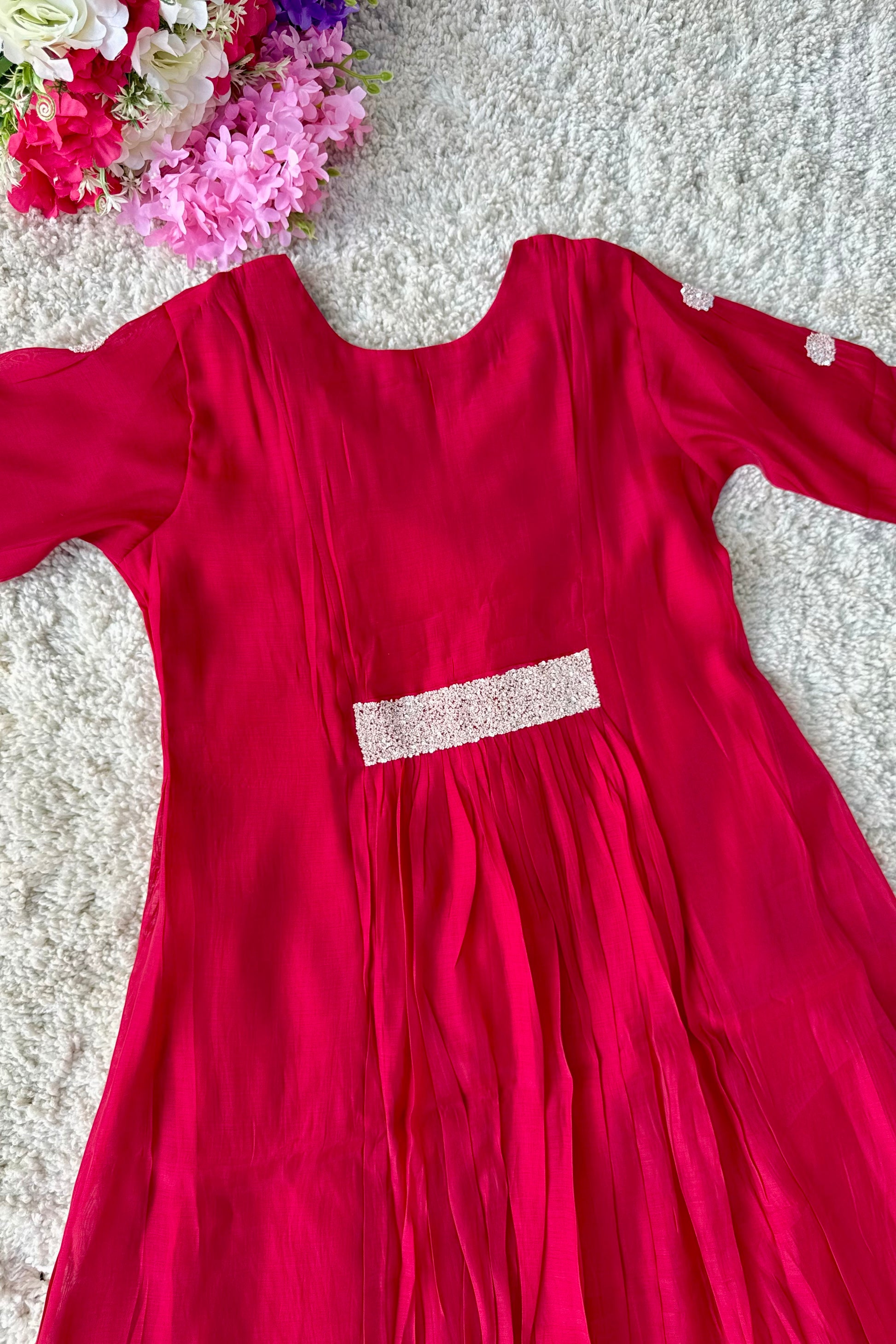❤️Sreya – Premium Ho Silk Back Design A Line Kurta Set