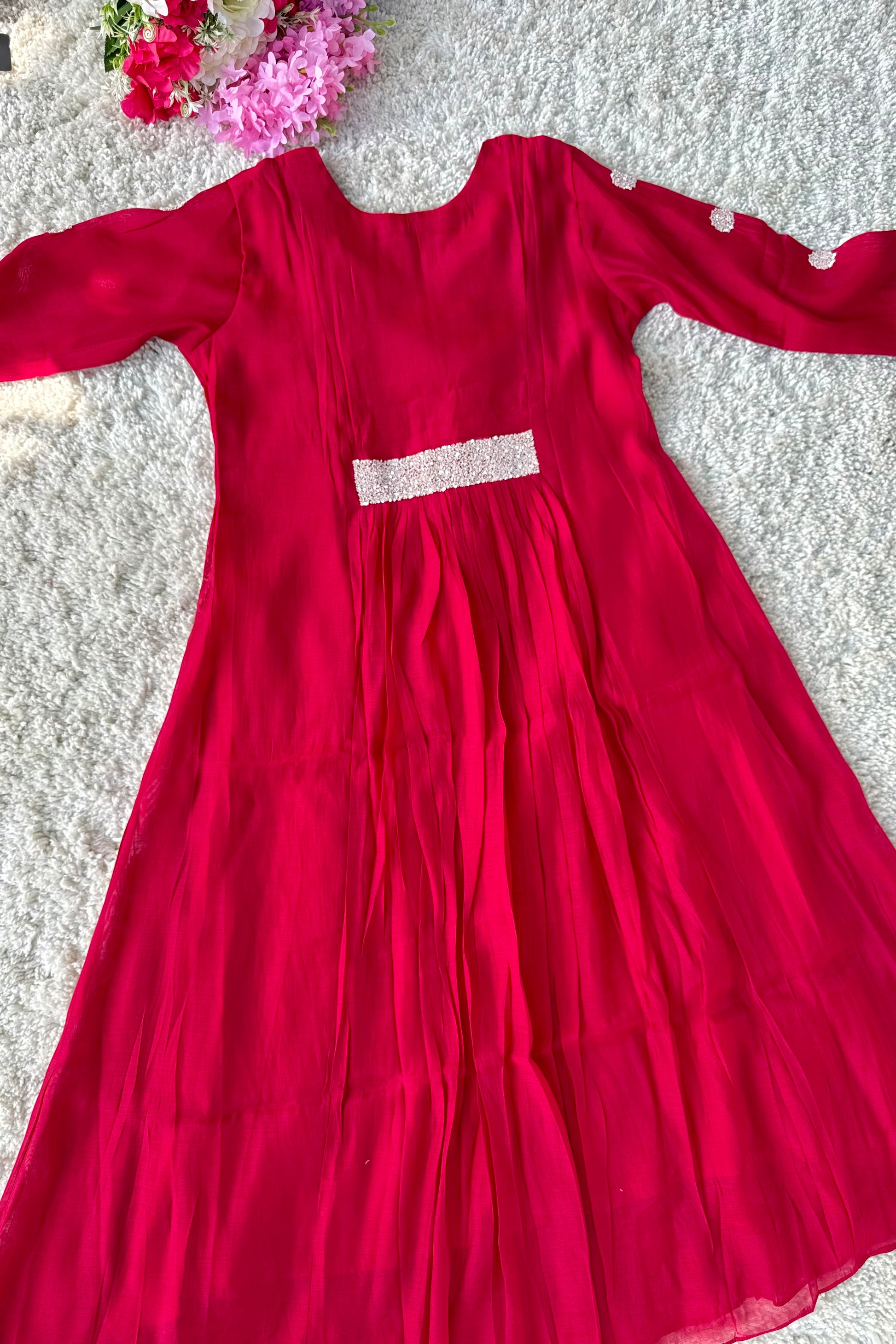 ❤️Sreya – Premium Ho Silk Back Design A Line Kurta Set