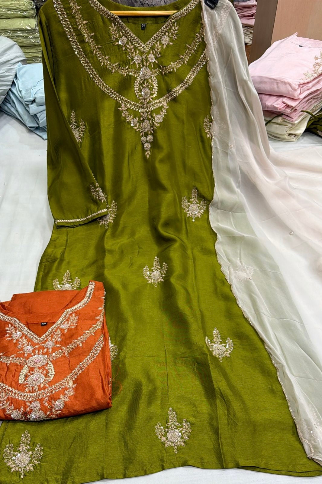 💫Ruchi – Premium Dola Silk Heavy Handwork Kurta Set