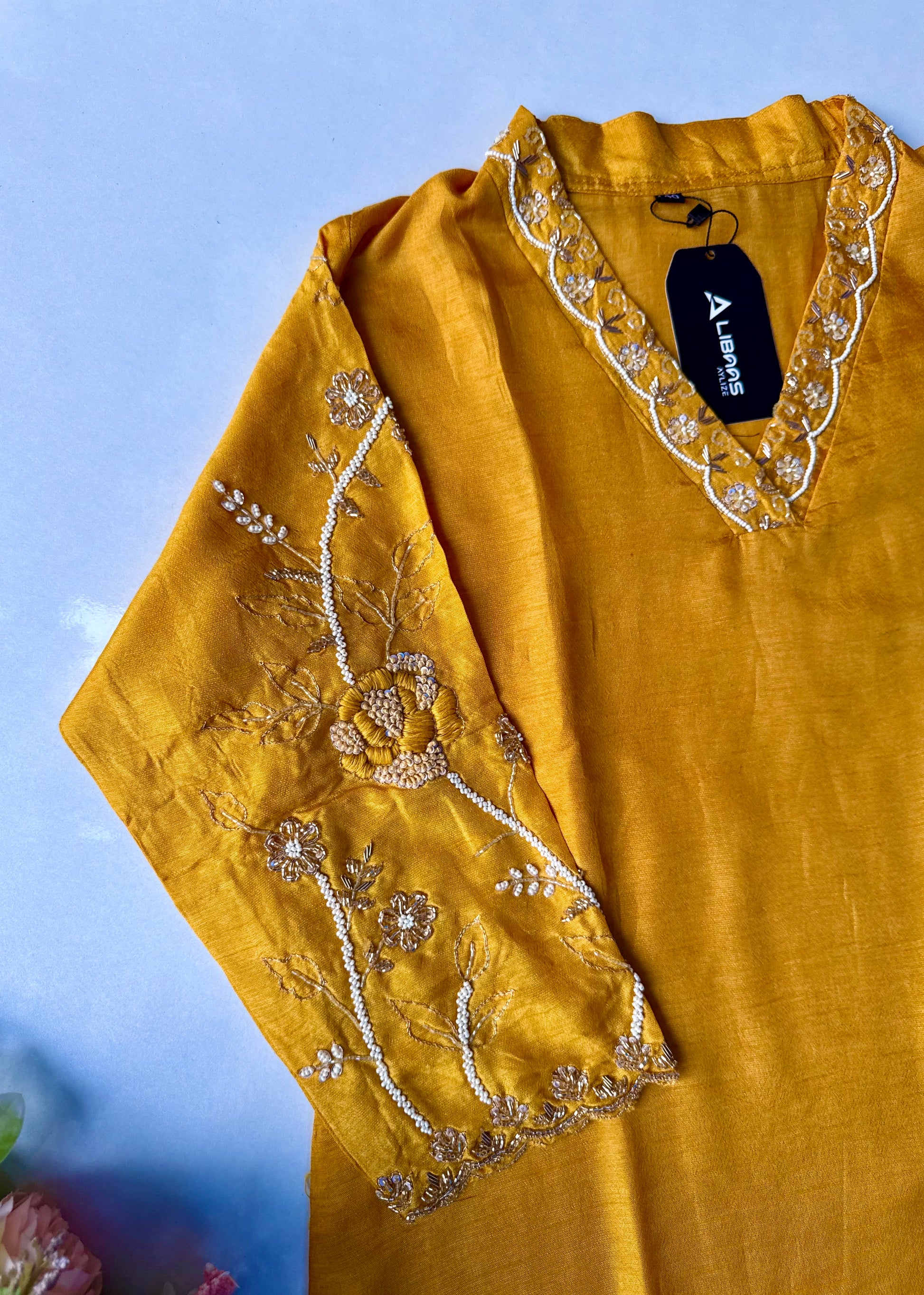 “Ivory” Beautiful Dola silk handcrafted kurta set
