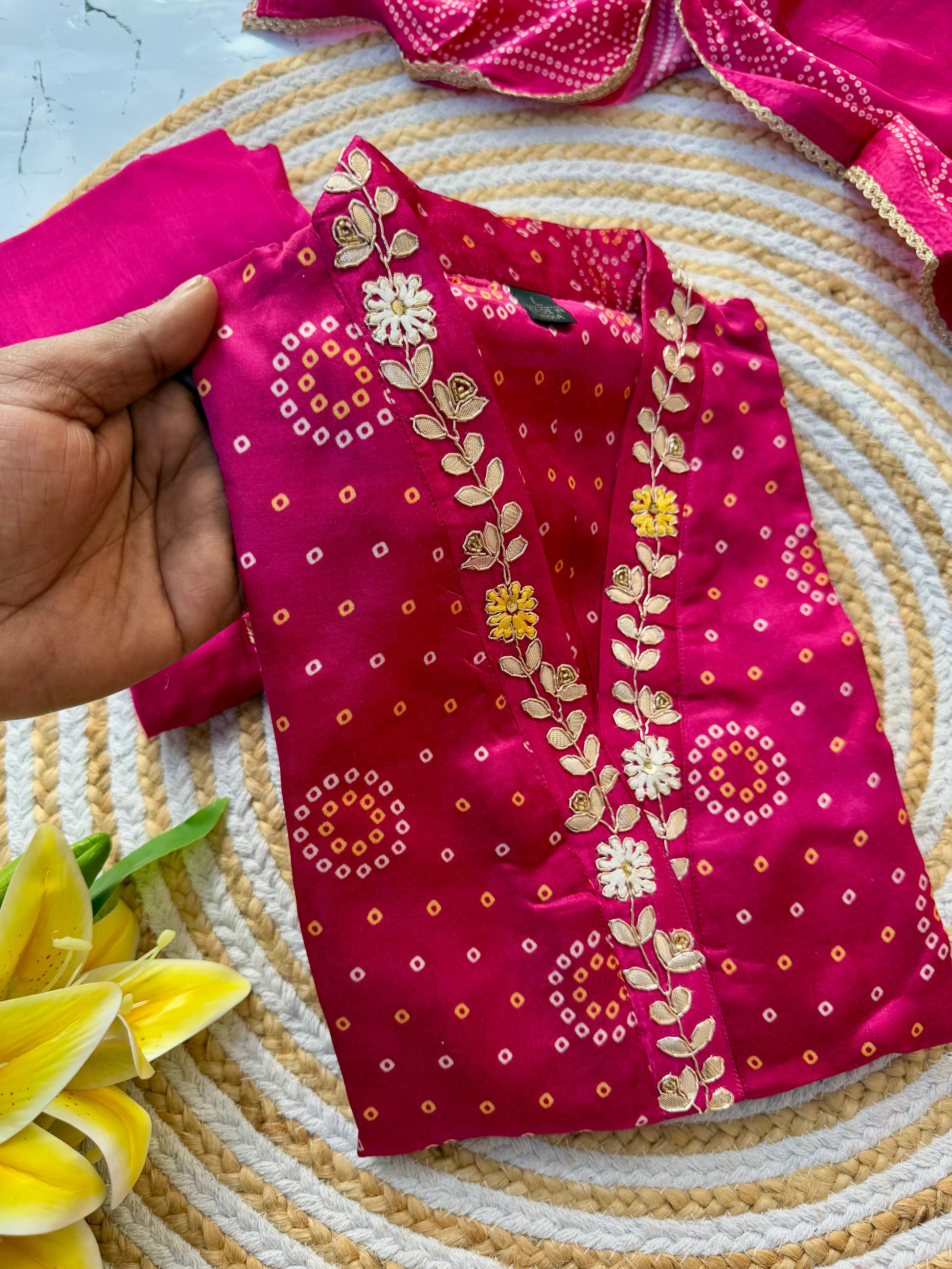 “Afsaana” Gajji silk kurti bottom with gajji silk dupatta set