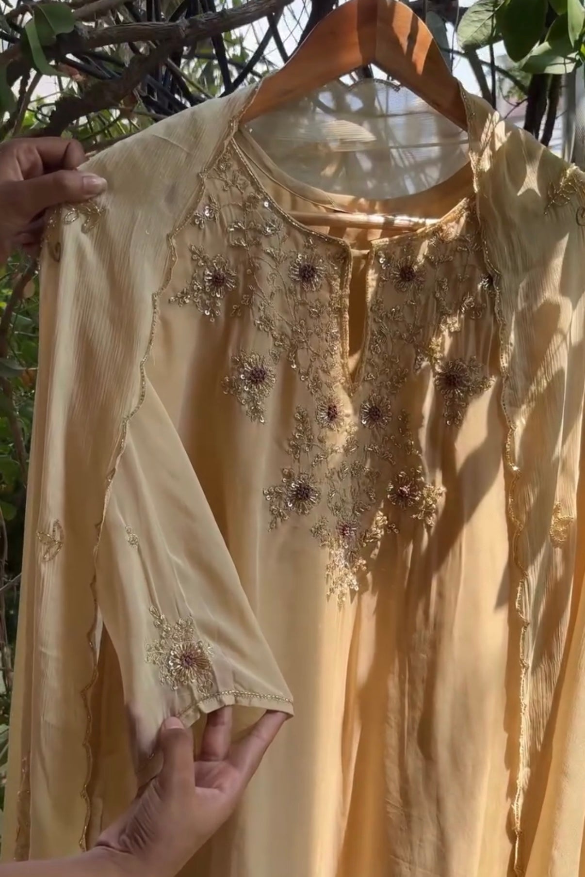 "Palermo” Beige Biscuit viscose organza kurti bottom dupatta set 🛍️