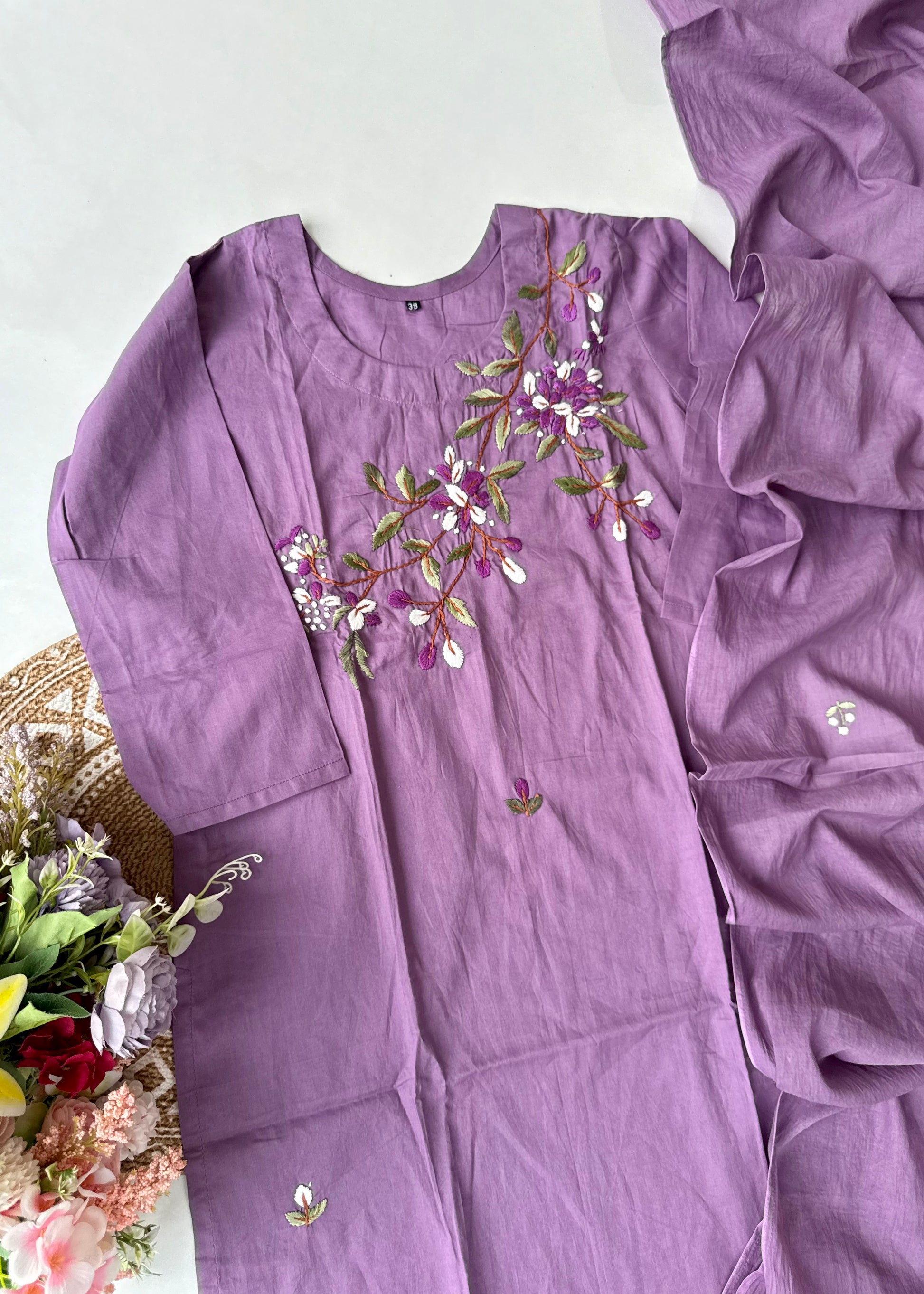 “Avnika” Premium cotton thread work kurta set