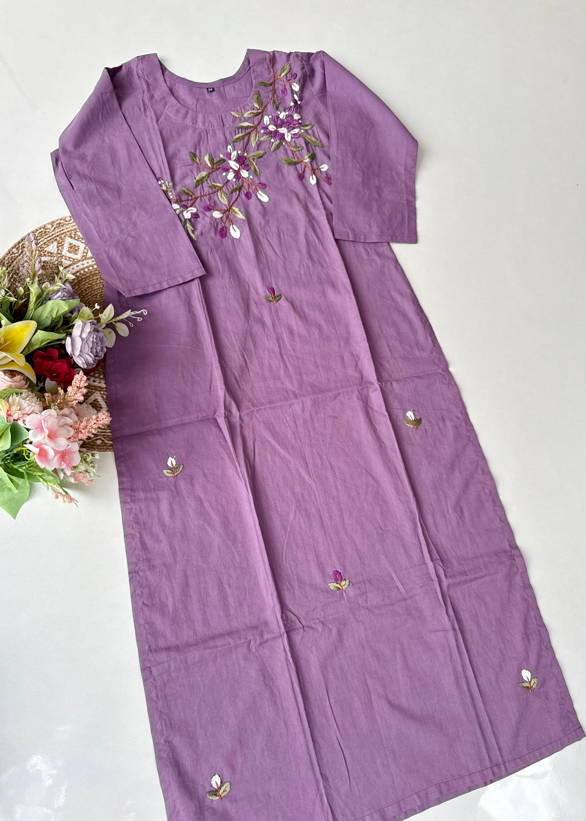 “Avnika” Premium cotton thread work kurta set