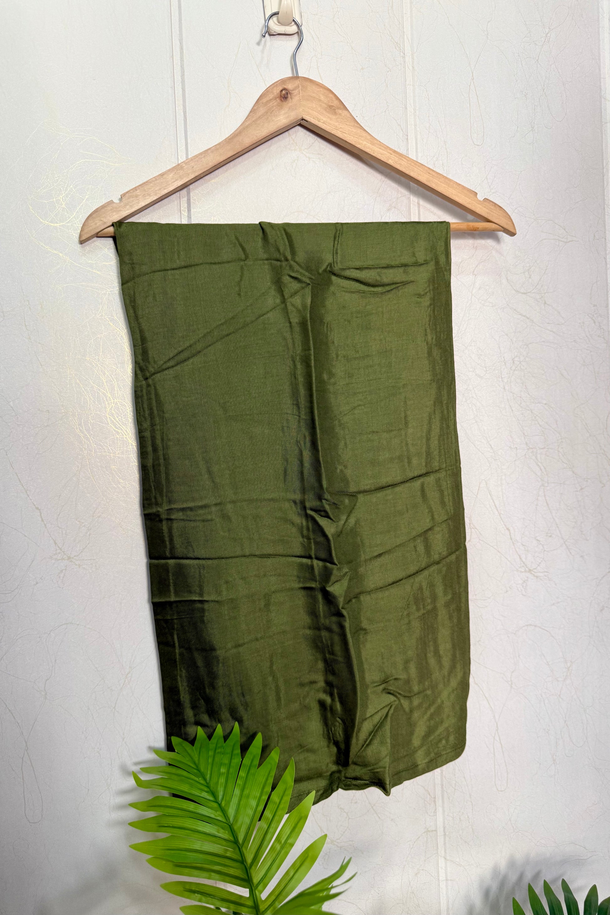 “Roses” Premium Green Dola Silk handcrafted kurti bottom with Banarsi dupatta set