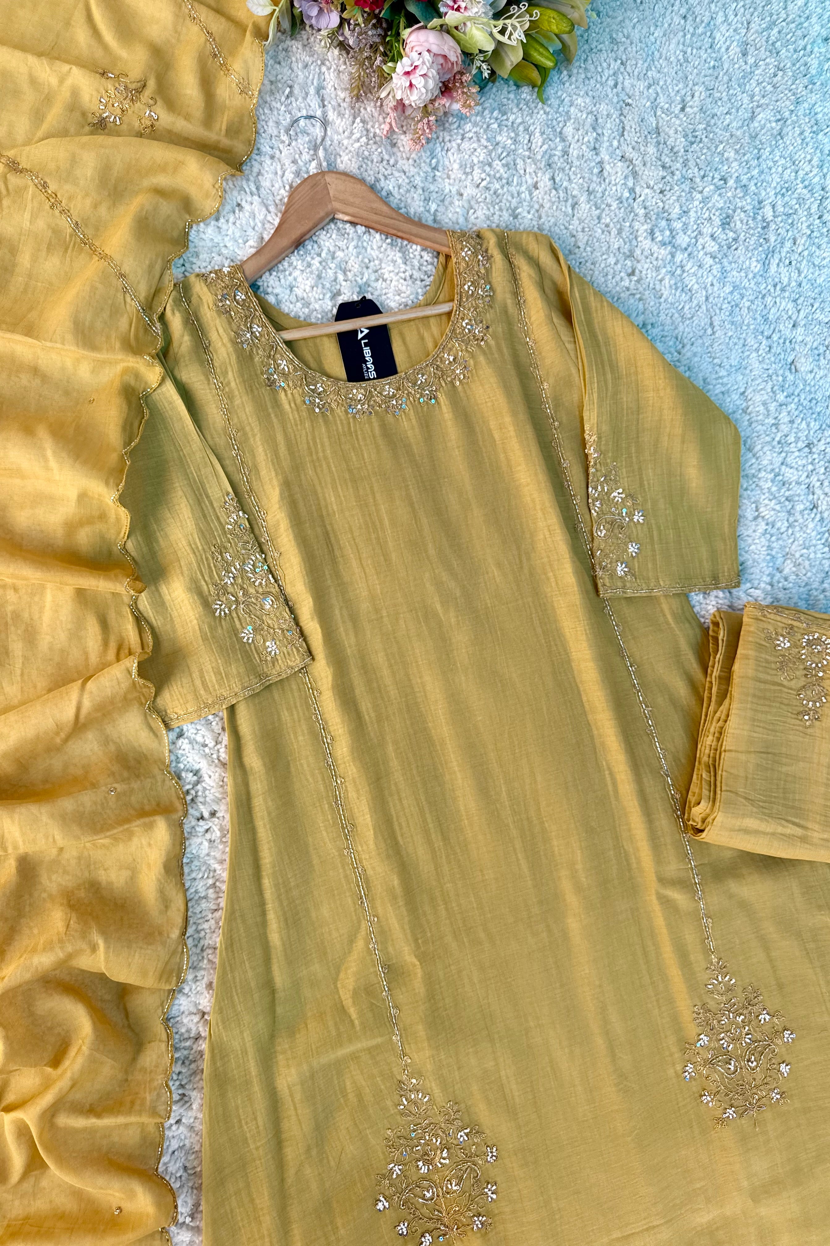 💛”Nayra – Premium Mul Chanderi A-Line Kurta Set