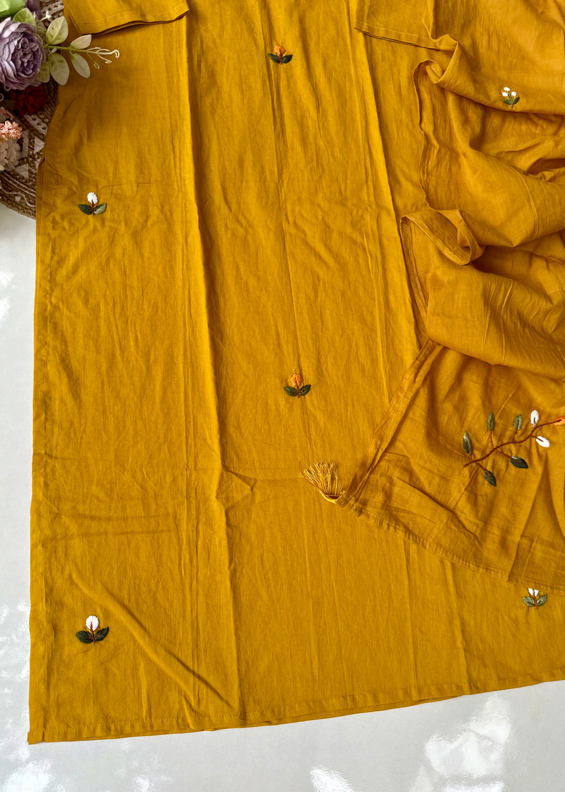 “Avnika” Premium cotton thread work kurta set