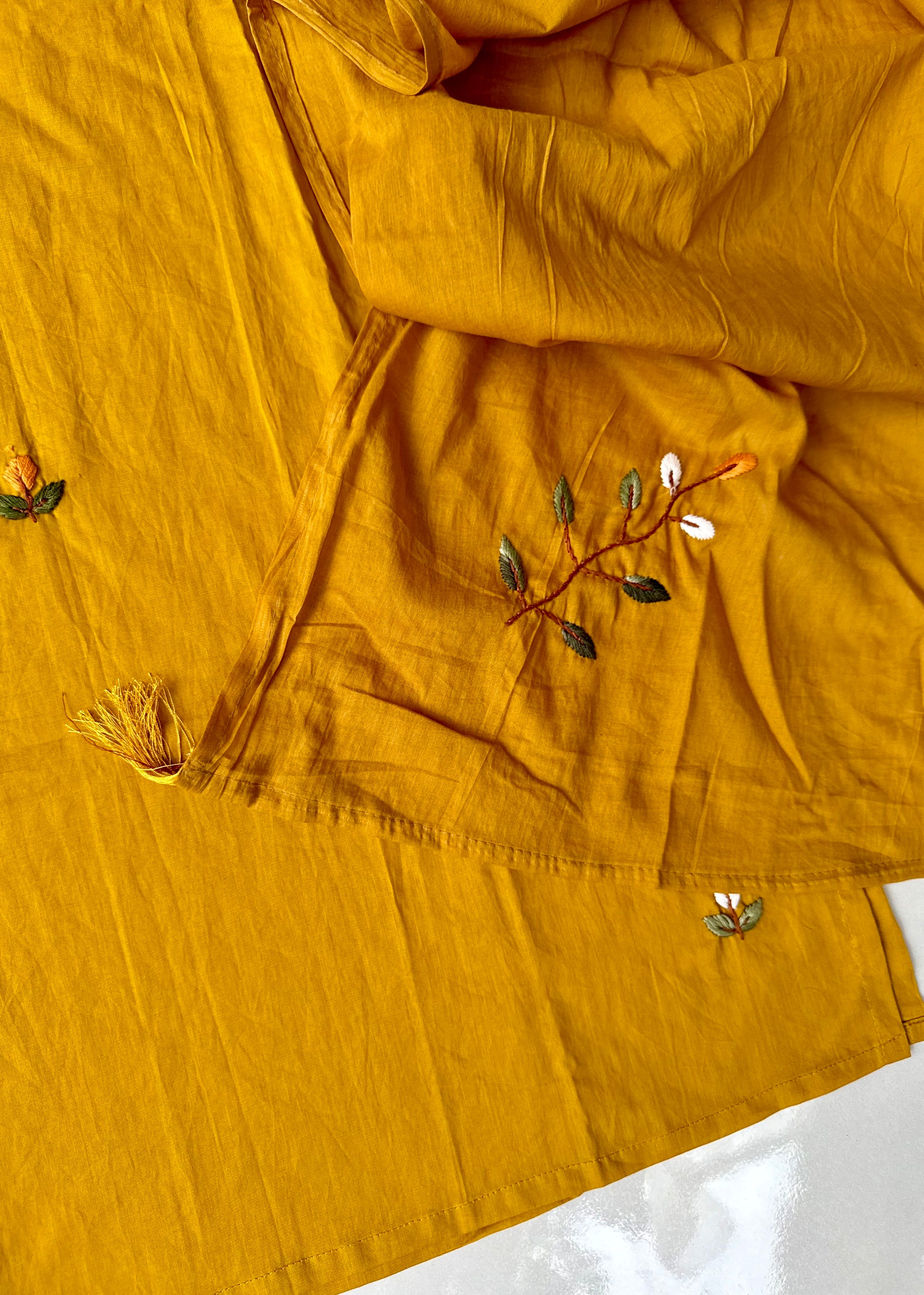 “Avnika” Premium cotton thread work kurta set