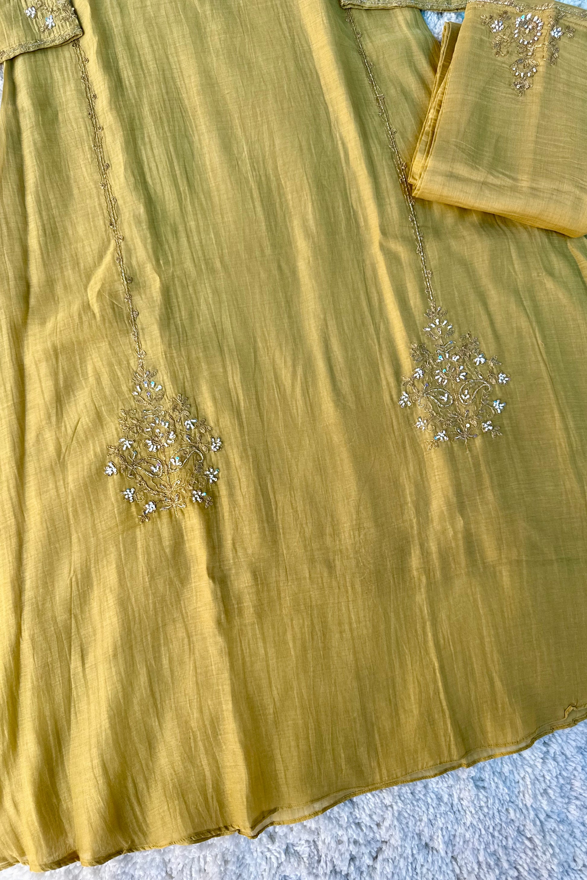 💛”Nayra – Premium Mul Chanderi A-Line Kurta Set