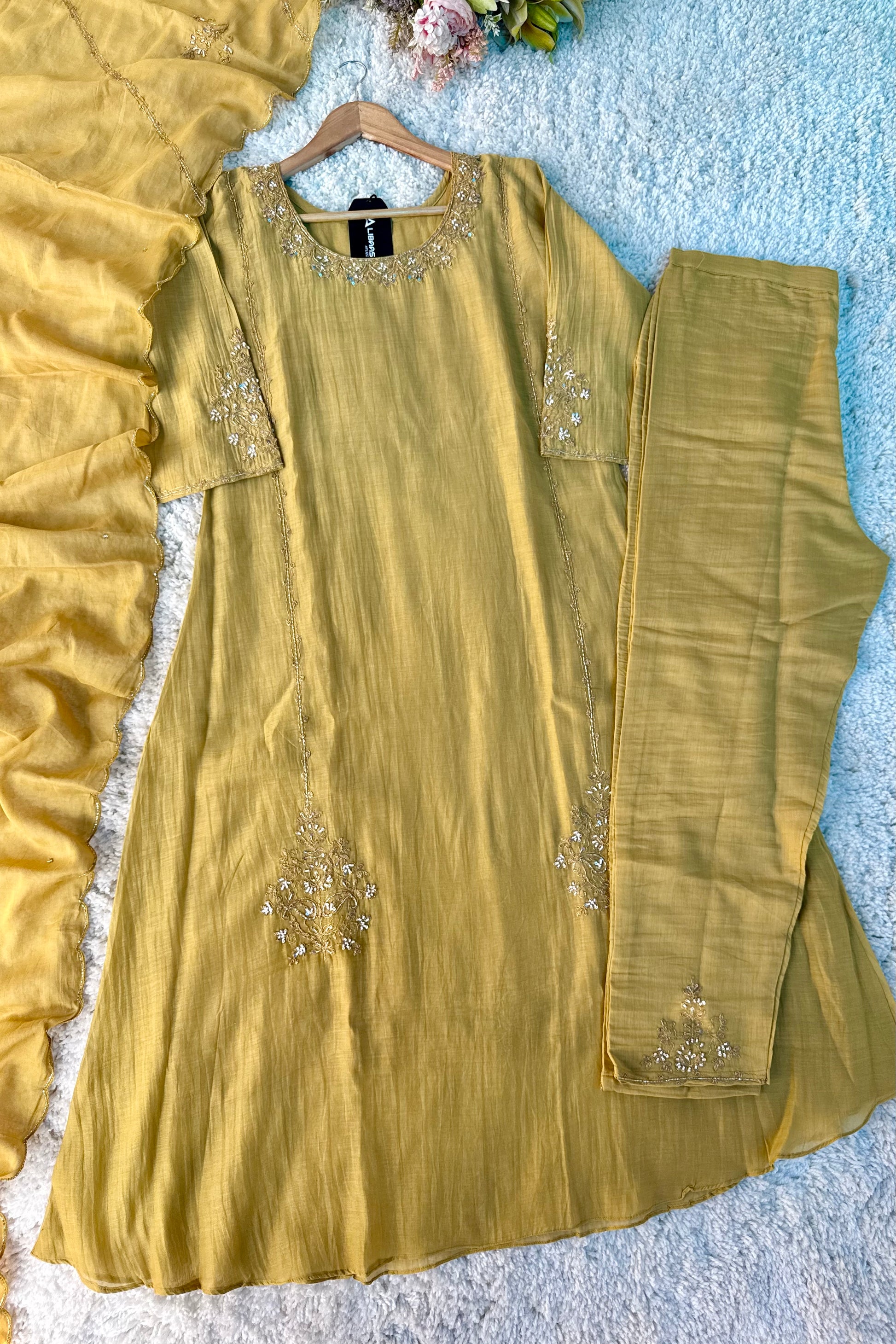💛”Nayra – Premium Mul Chanderi A-Line Kurta Set
