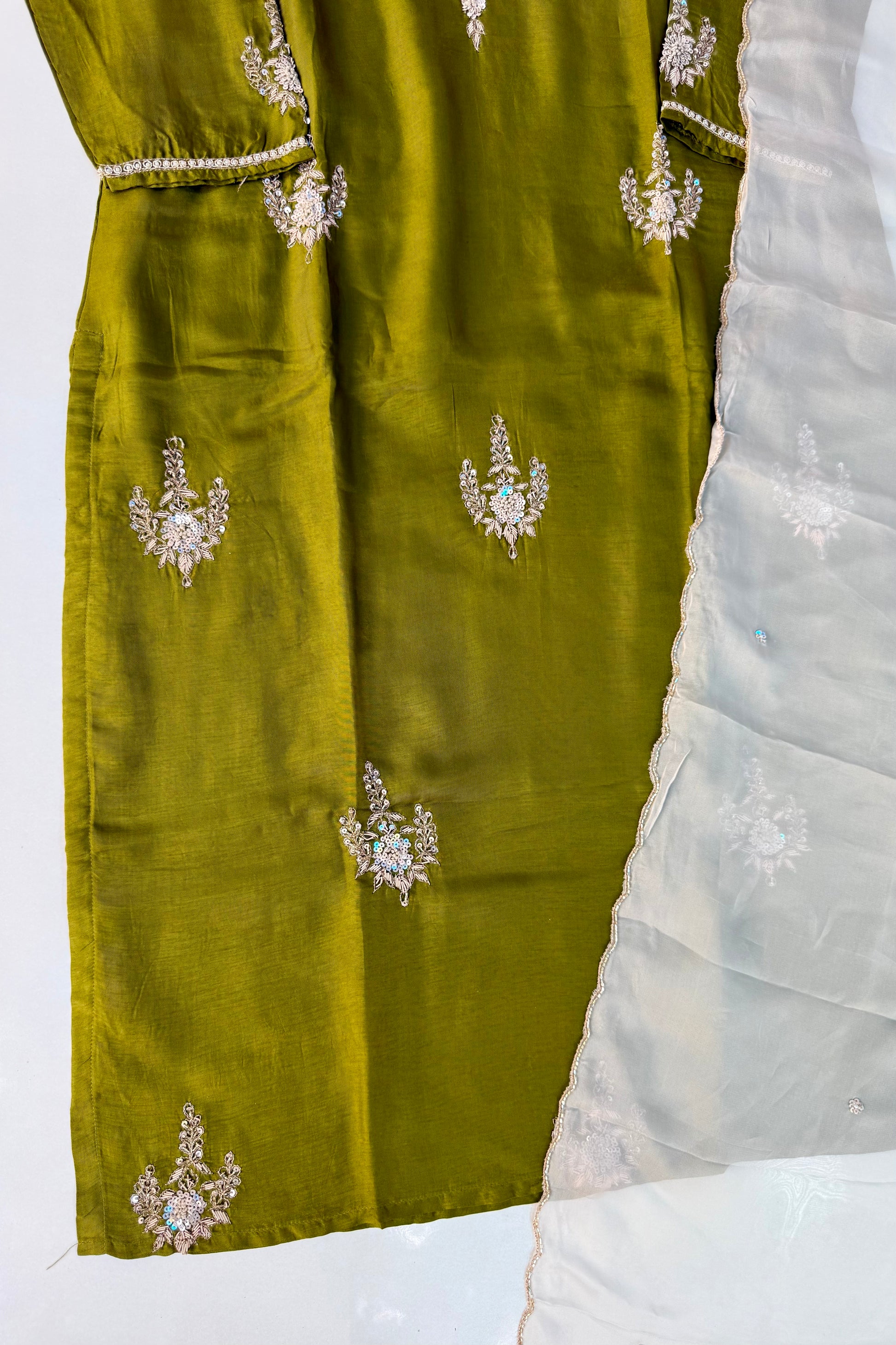 💫Ruchi – Premium Dola Silk Heavy Handwork Kurta Set