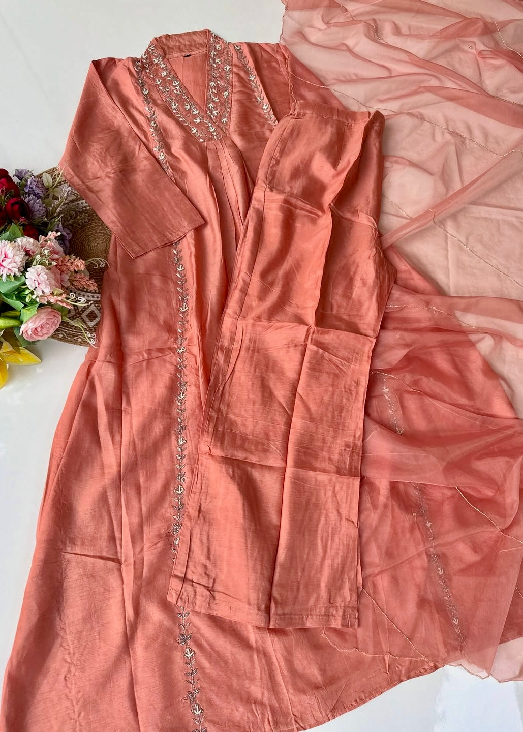 “Eira” Heavy handwork Dola silk A line kurti set 🛍️