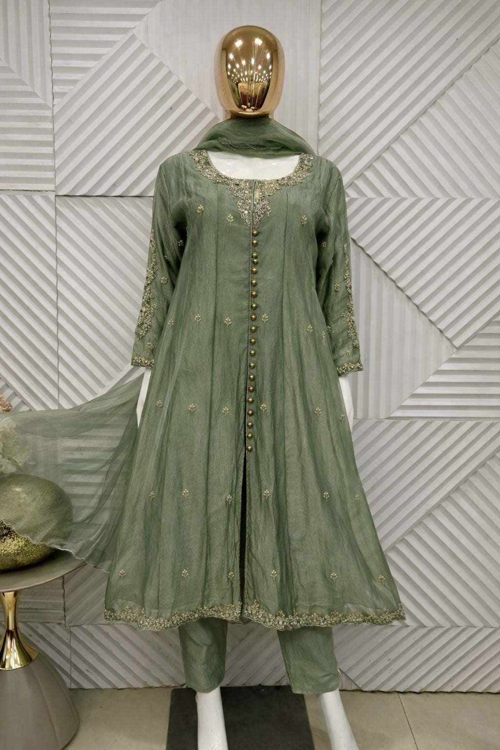 ✨Aiyana- Eid Special Crushed Tissue Heavy Handwork Anarkali Suit