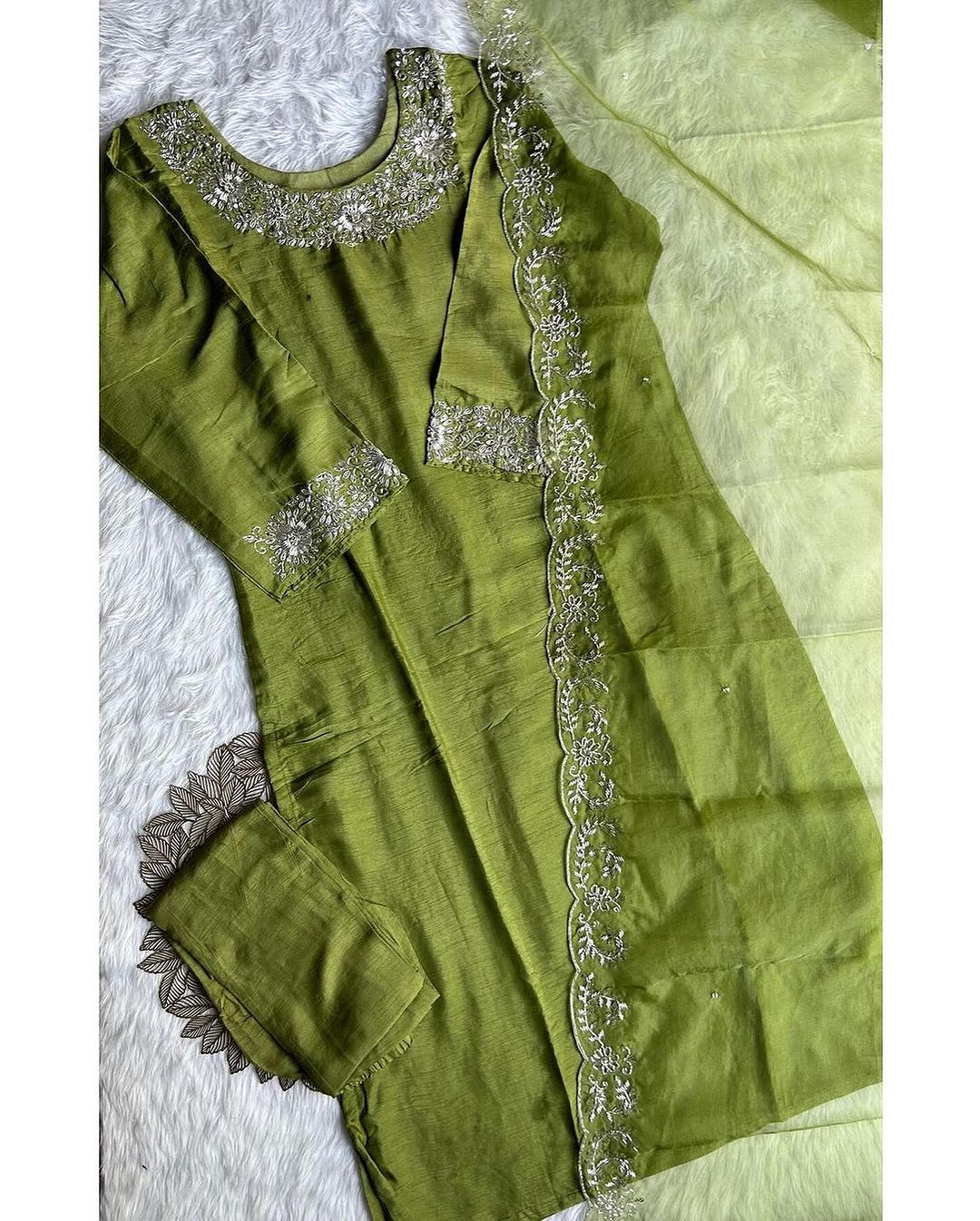 ‘’Punam” Beautiful Silver zardozi work dola silk set