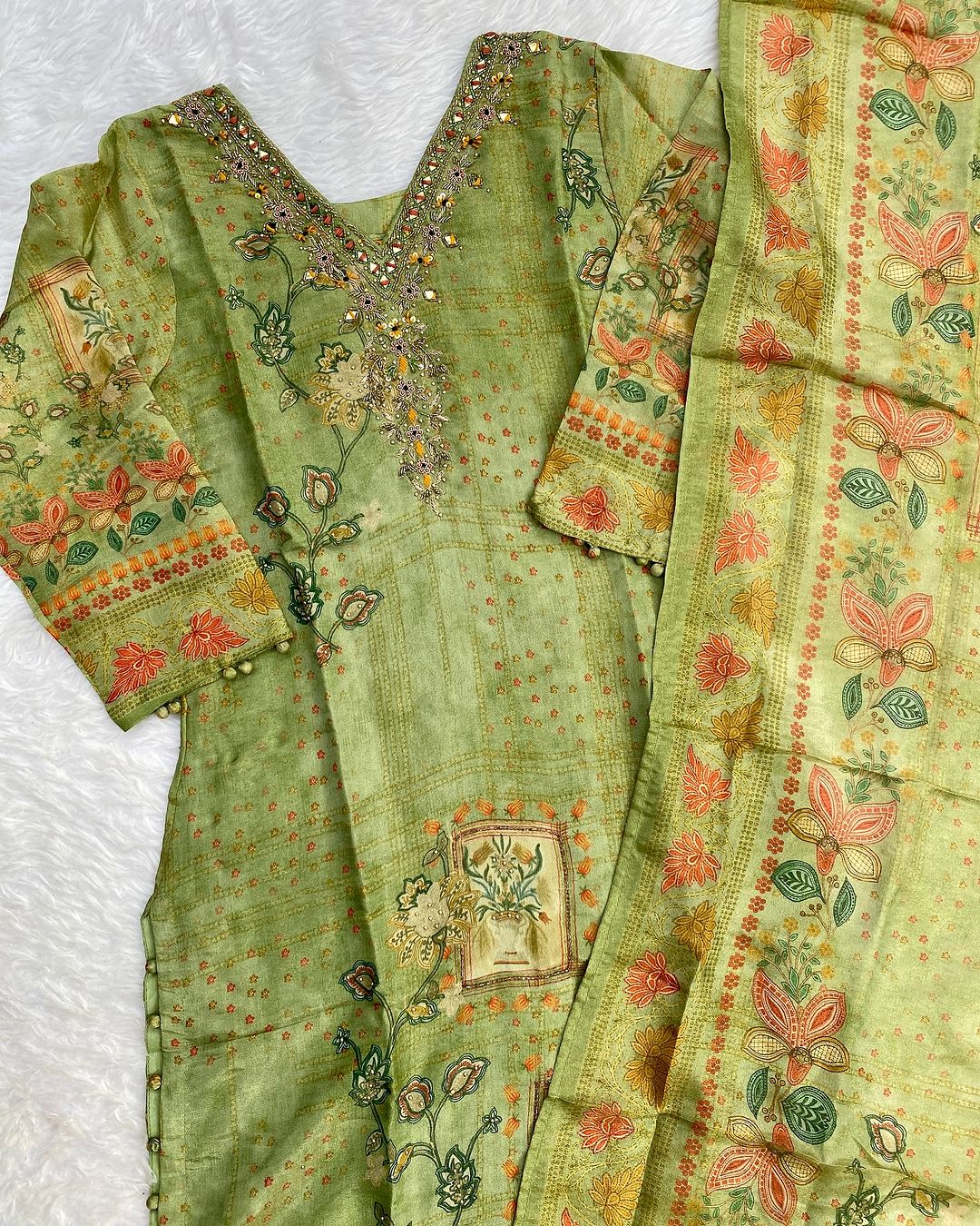 “NAYAB” Tissue silk printed and handwork kurti set