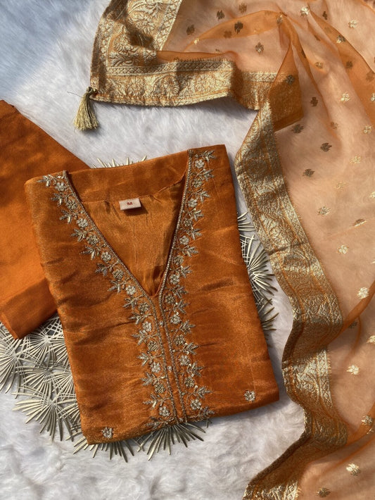 “Afreen” Tissue silk straight kurti with straight pants and dupatta 🌙