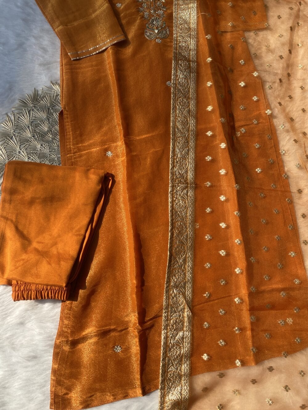 “Afreen” Tissue silk straight kurti with straight pants and dupatta 🌙