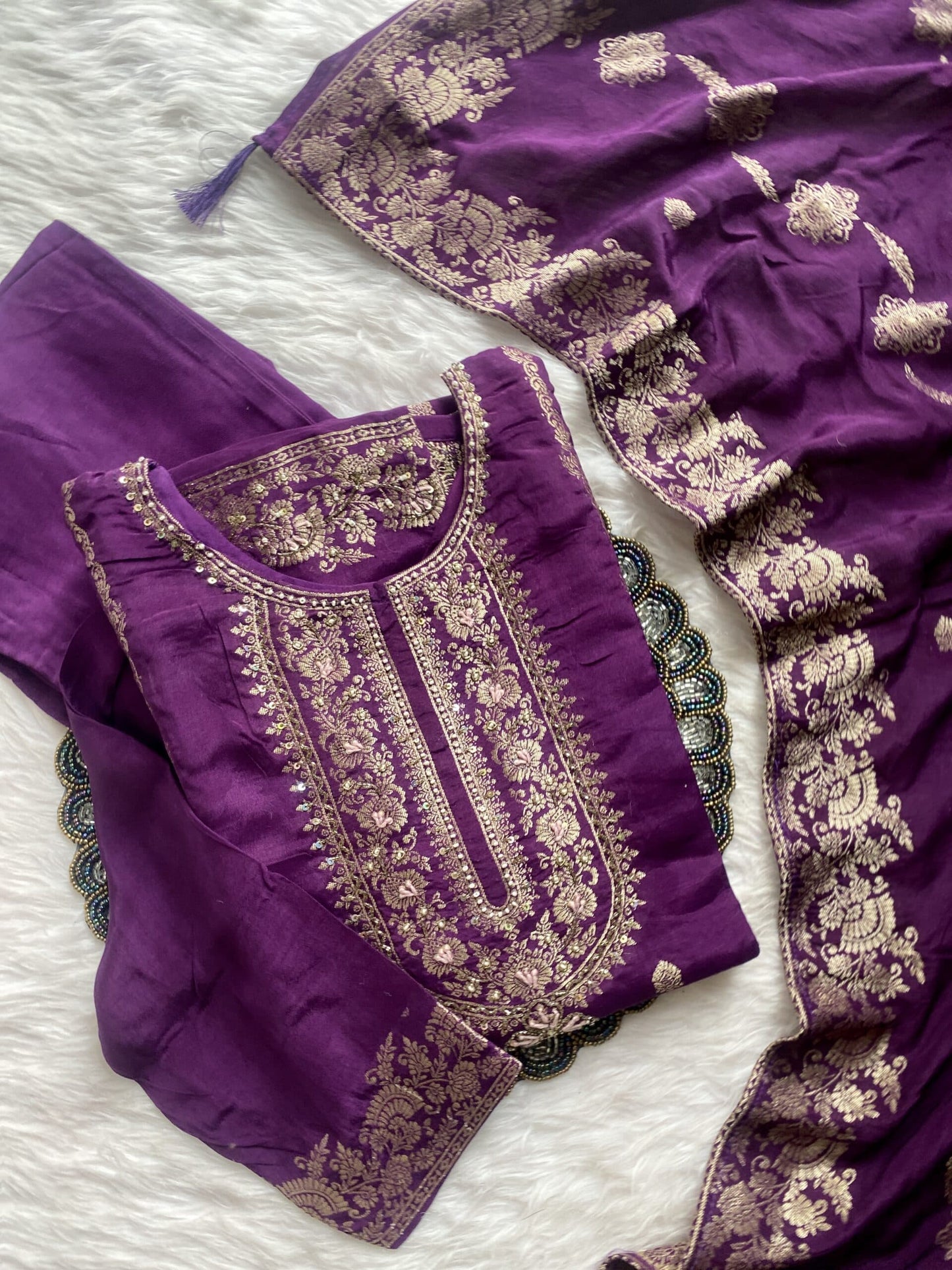 “Suhani” Beautiful russian jacquard kurti pant with dupatta set