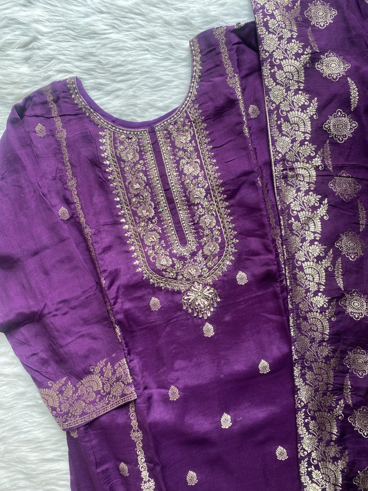 “Suhani” Beautiful russian jacquard kurti pant with dupatta set